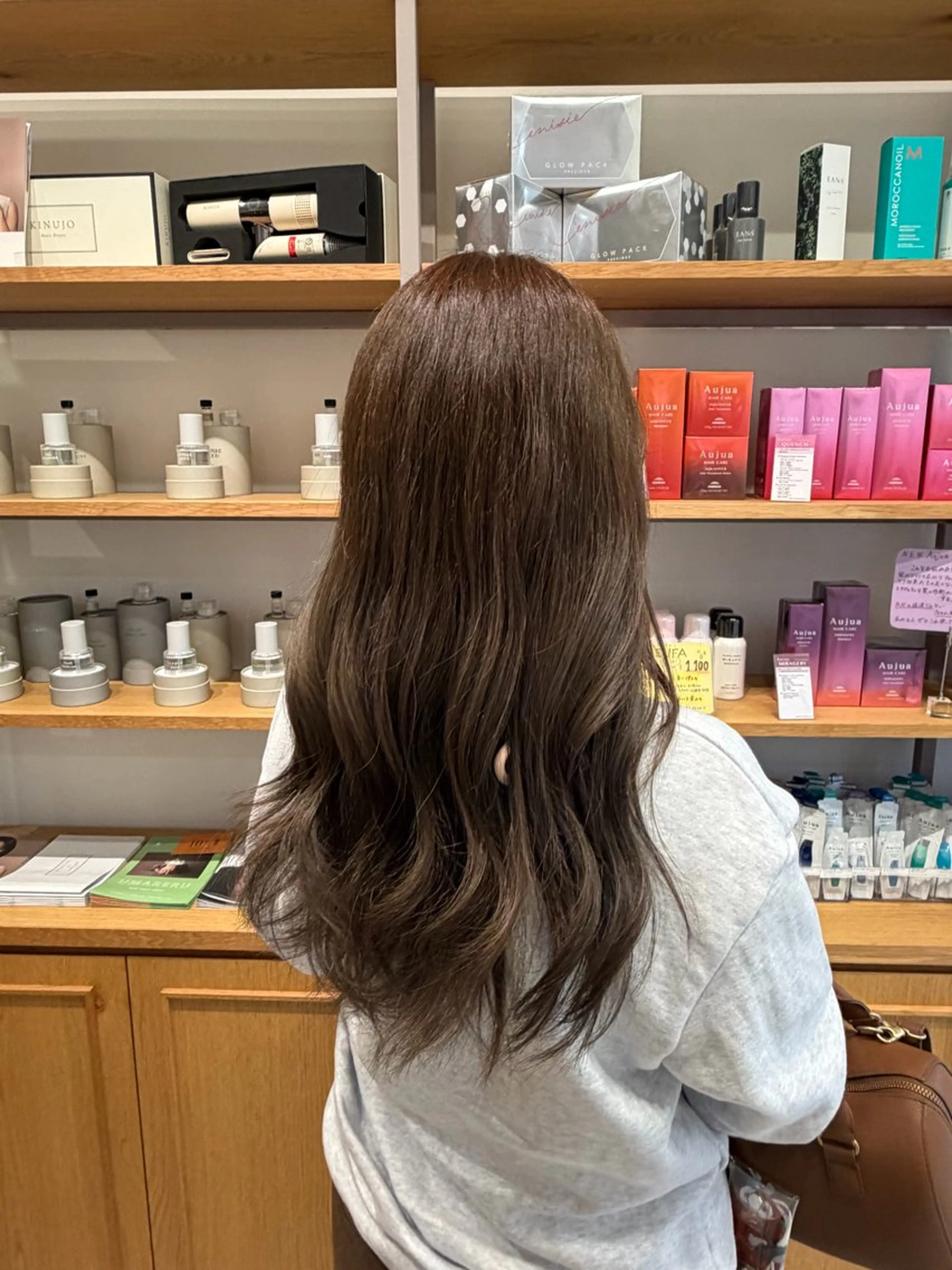 カラー ベージュカラー オリーブベージュ ヘアカラー 小林 千咲都のヘアスタイル