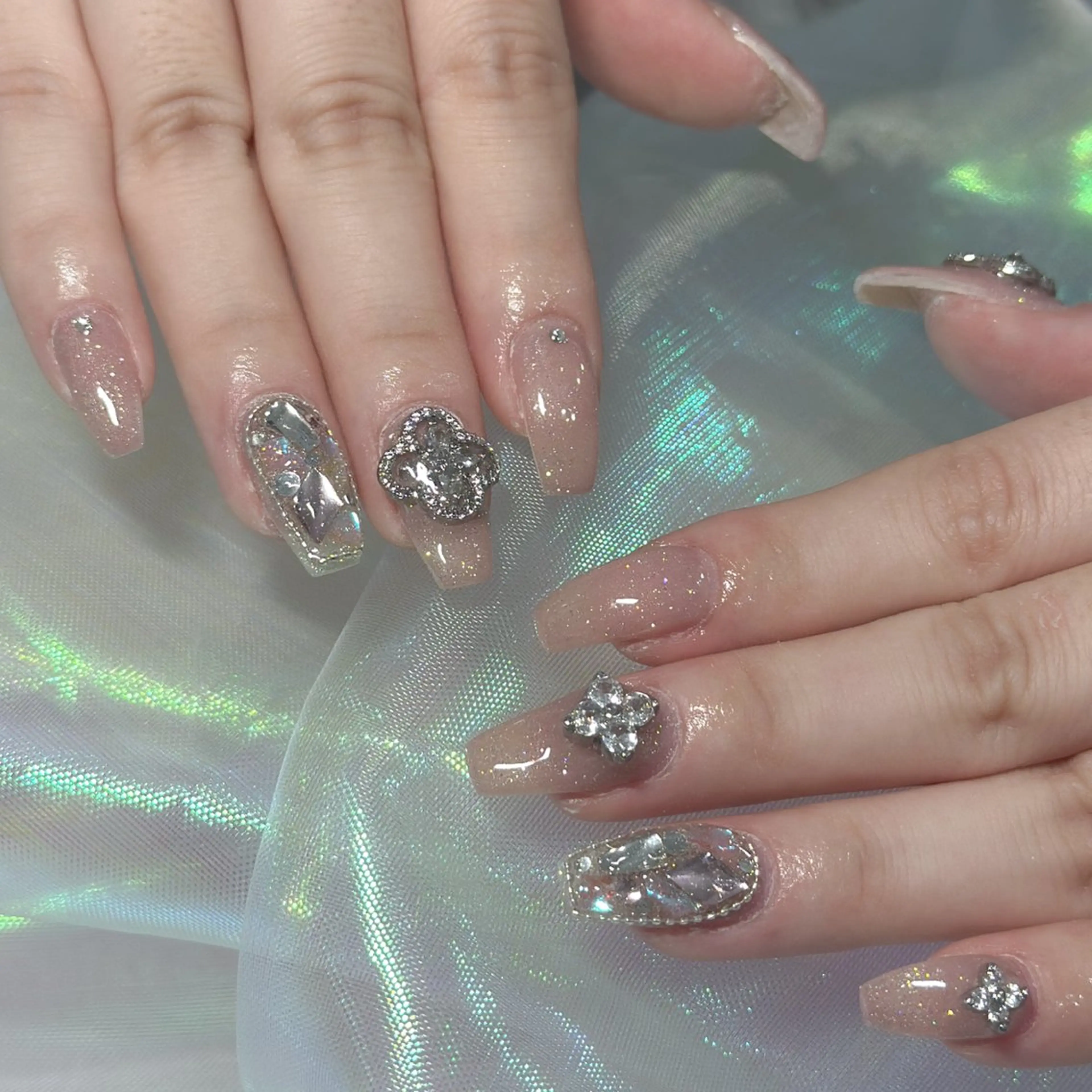 ネイル ハンドネイル フットネイル LAVISH nanamiのネイルデザイン