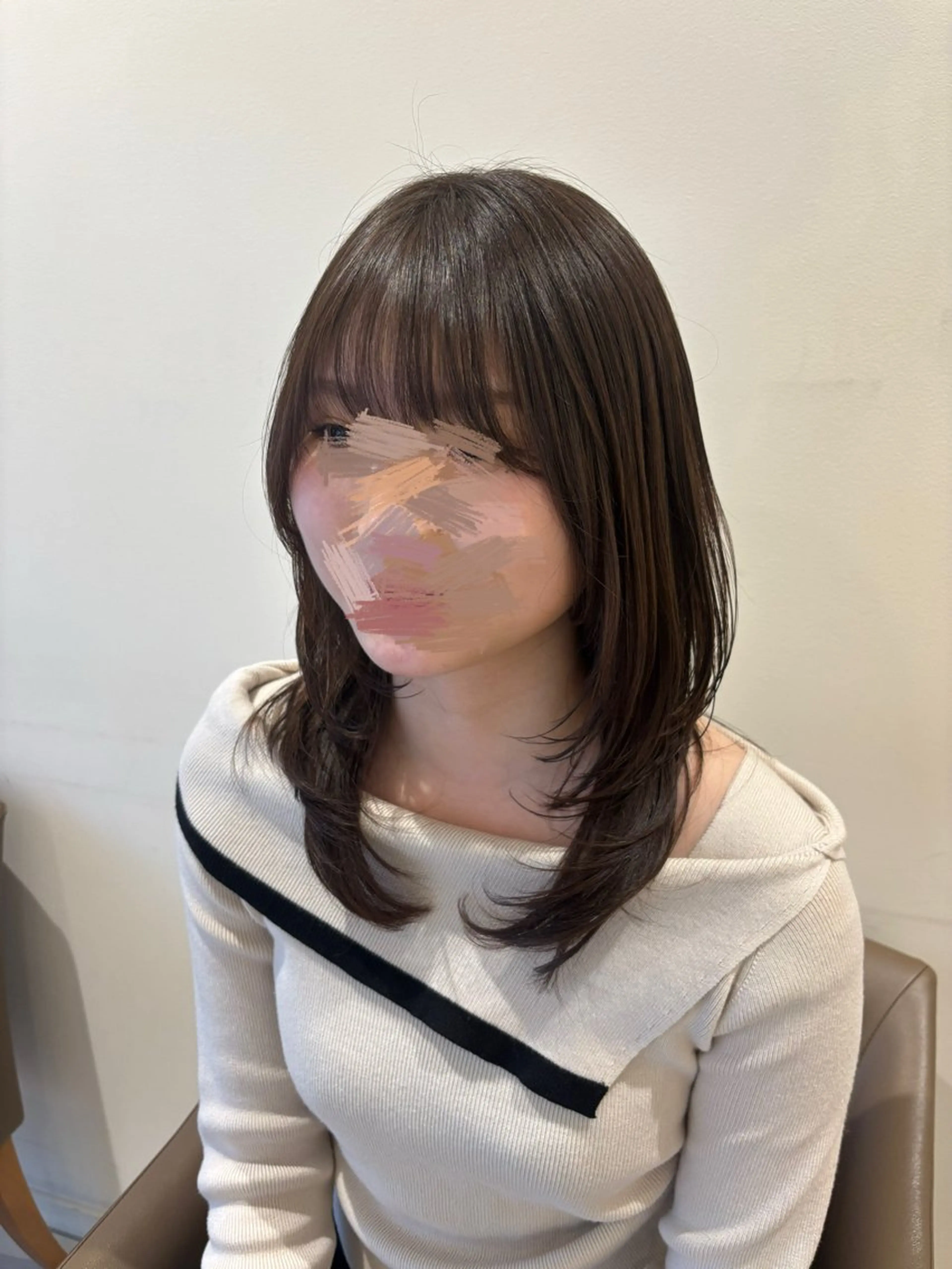 セミロング 韓国レイヤー🪽 耳ツボジュエリーのヘアスタイル