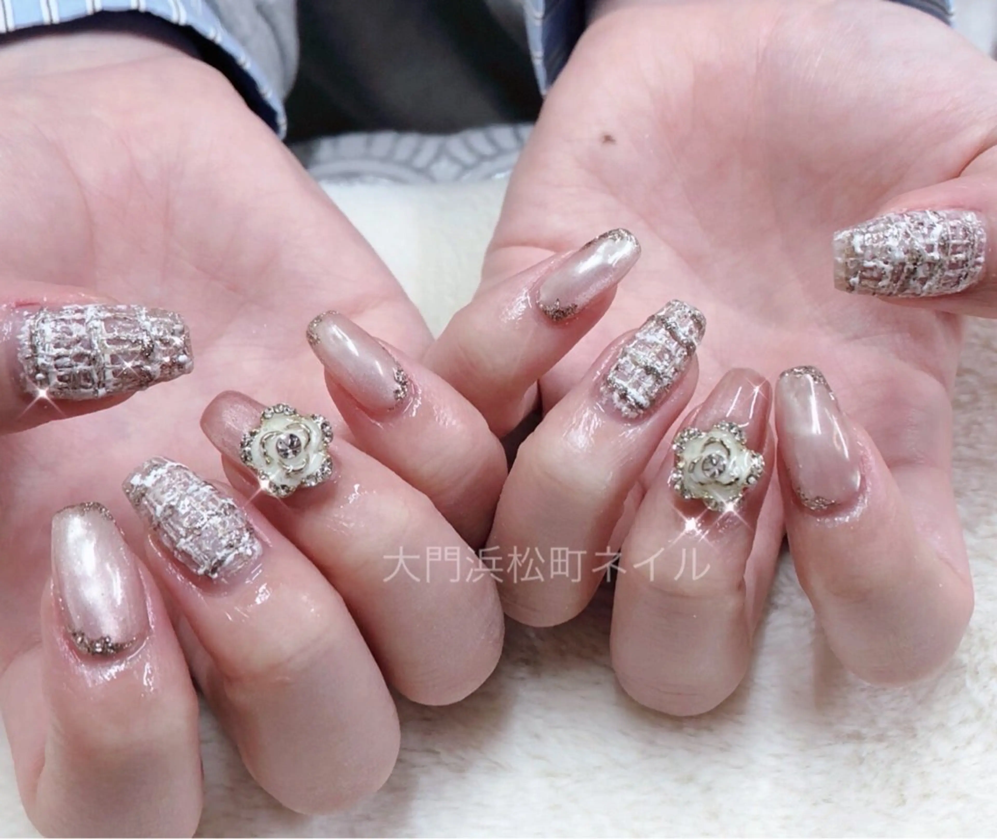 ネイル 成人式 フレンチネイル ガラスフレンチ ゴールド マグネットネイル ハンドネイル ハンドケア 大門浜松町 ネイルのネイルデザイン