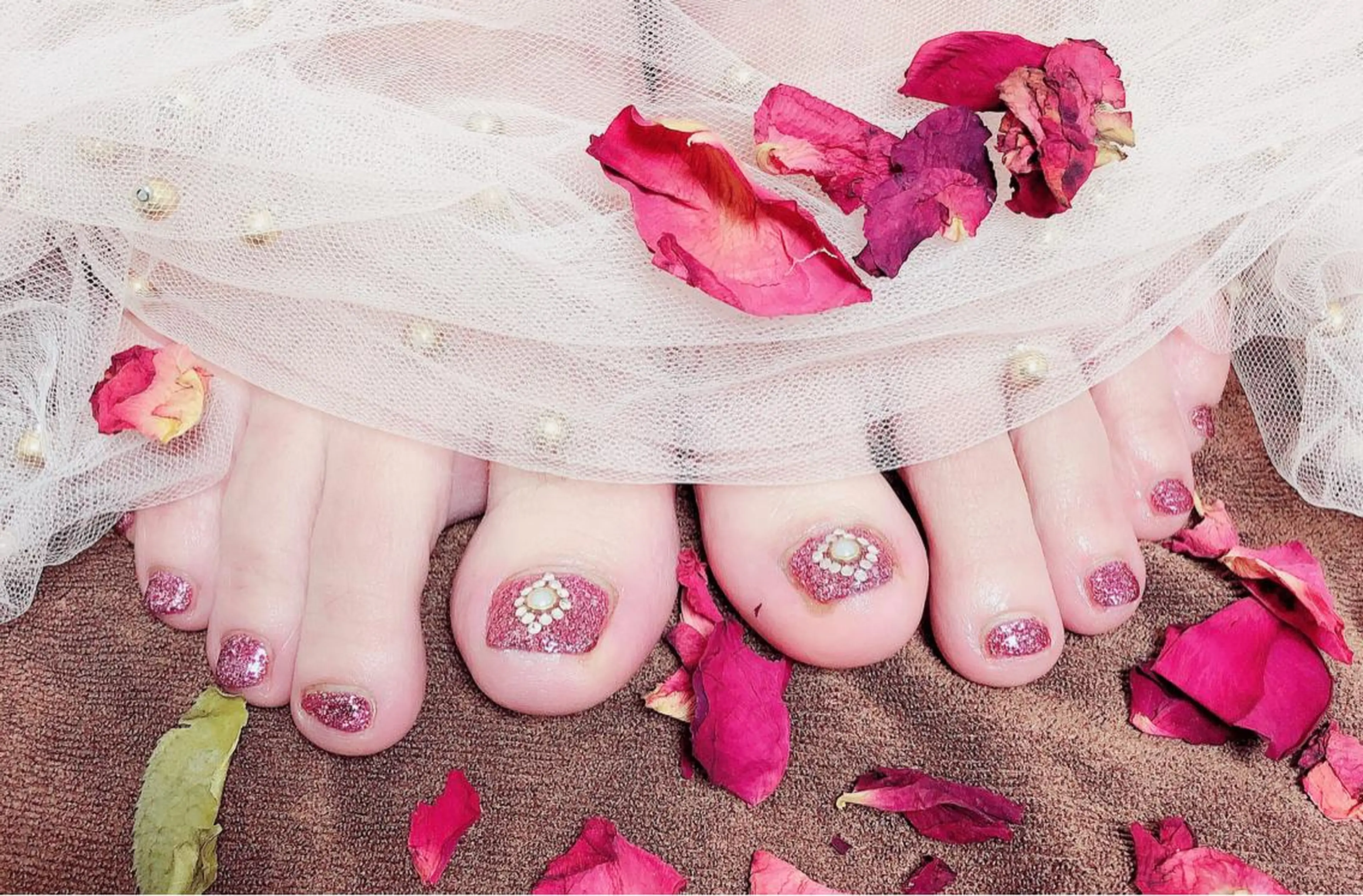 ネイル フットネイル マジック ミラーのネイルデザイン