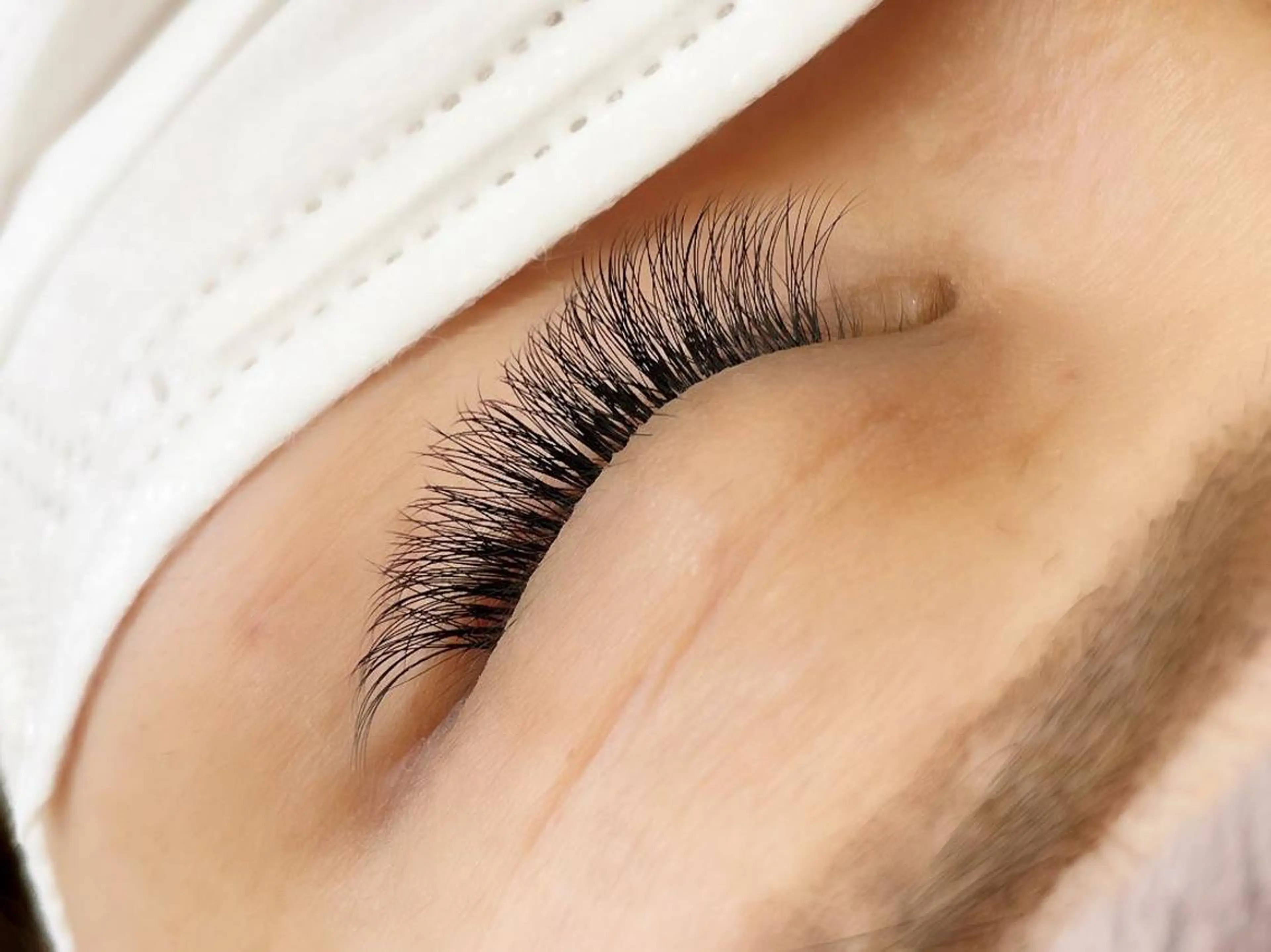 ネイル マツエク・マツパ まつげパーマ ボリュームラッシュ ジェルネイル ニュアンスネイル パラジェル 髙橋 敦子のネイルデザイン