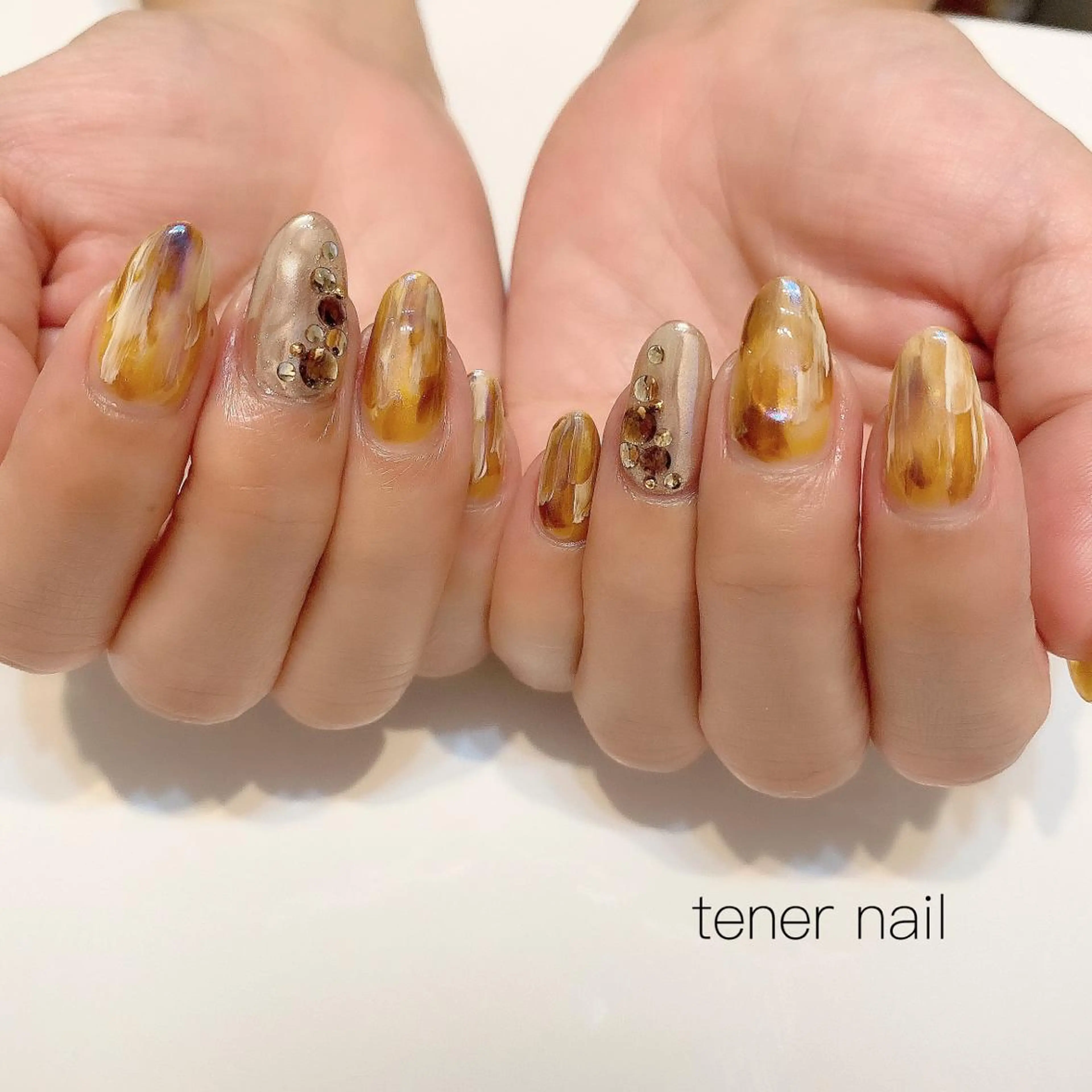 ネイル べっ甲ネイル ミラーネイル ストーンネイル テネルネイル tener nailのネイルデザイン