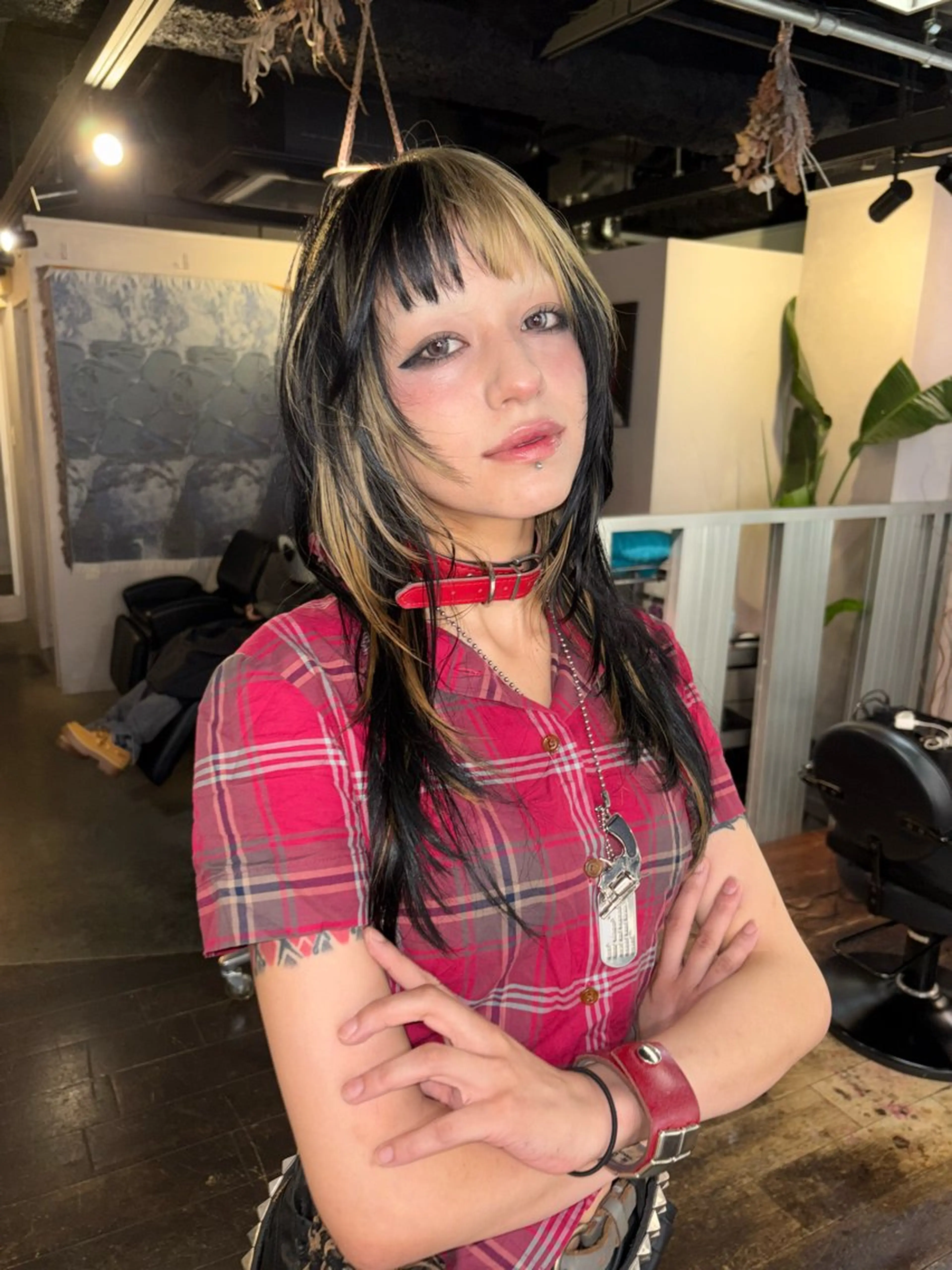 セミロング カラー 心斎橋/デザインカラ ー/海外風/ナツミのヘアスタイル