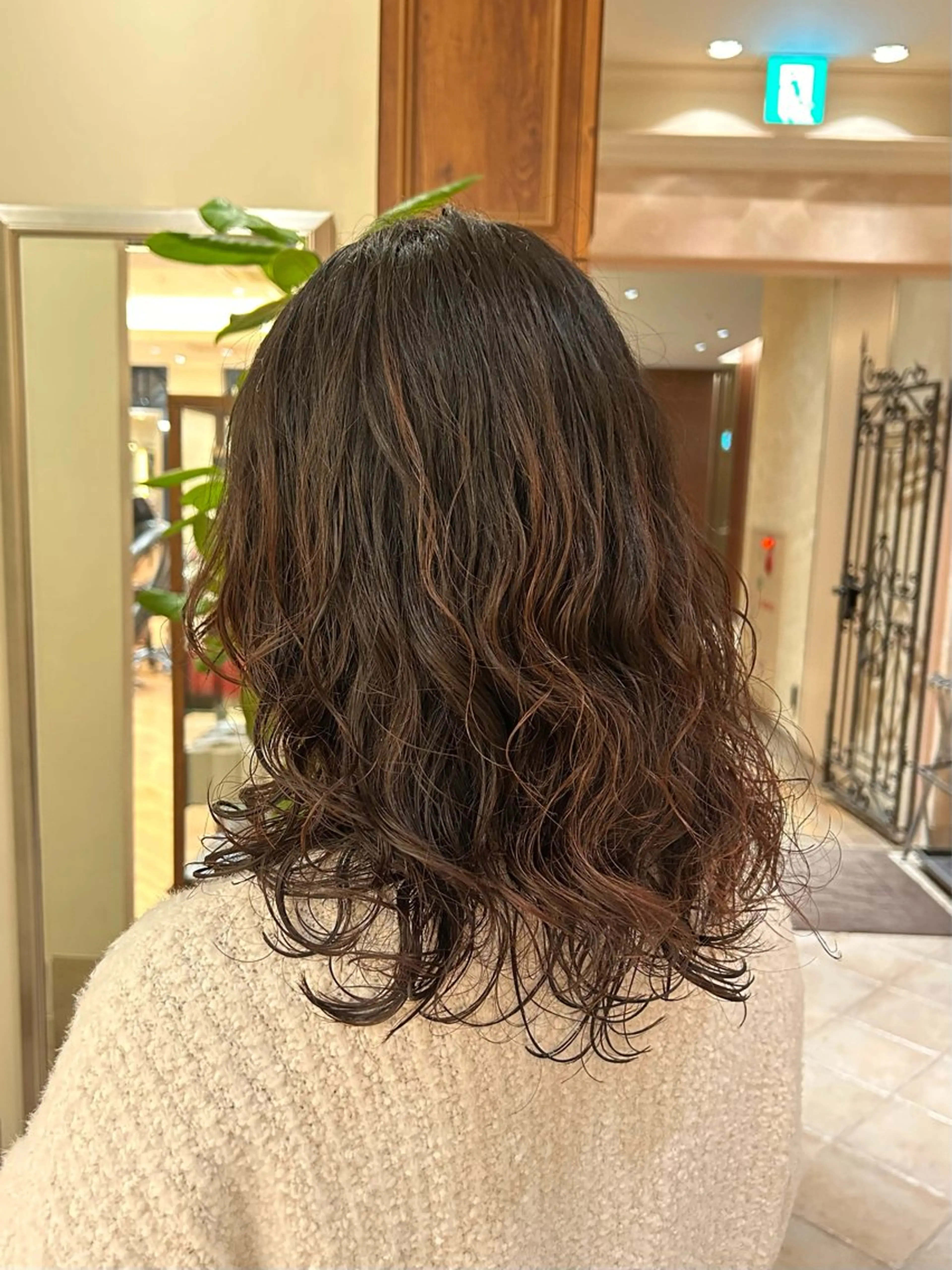 パーマ 髙橋 采来のヘアスタイル