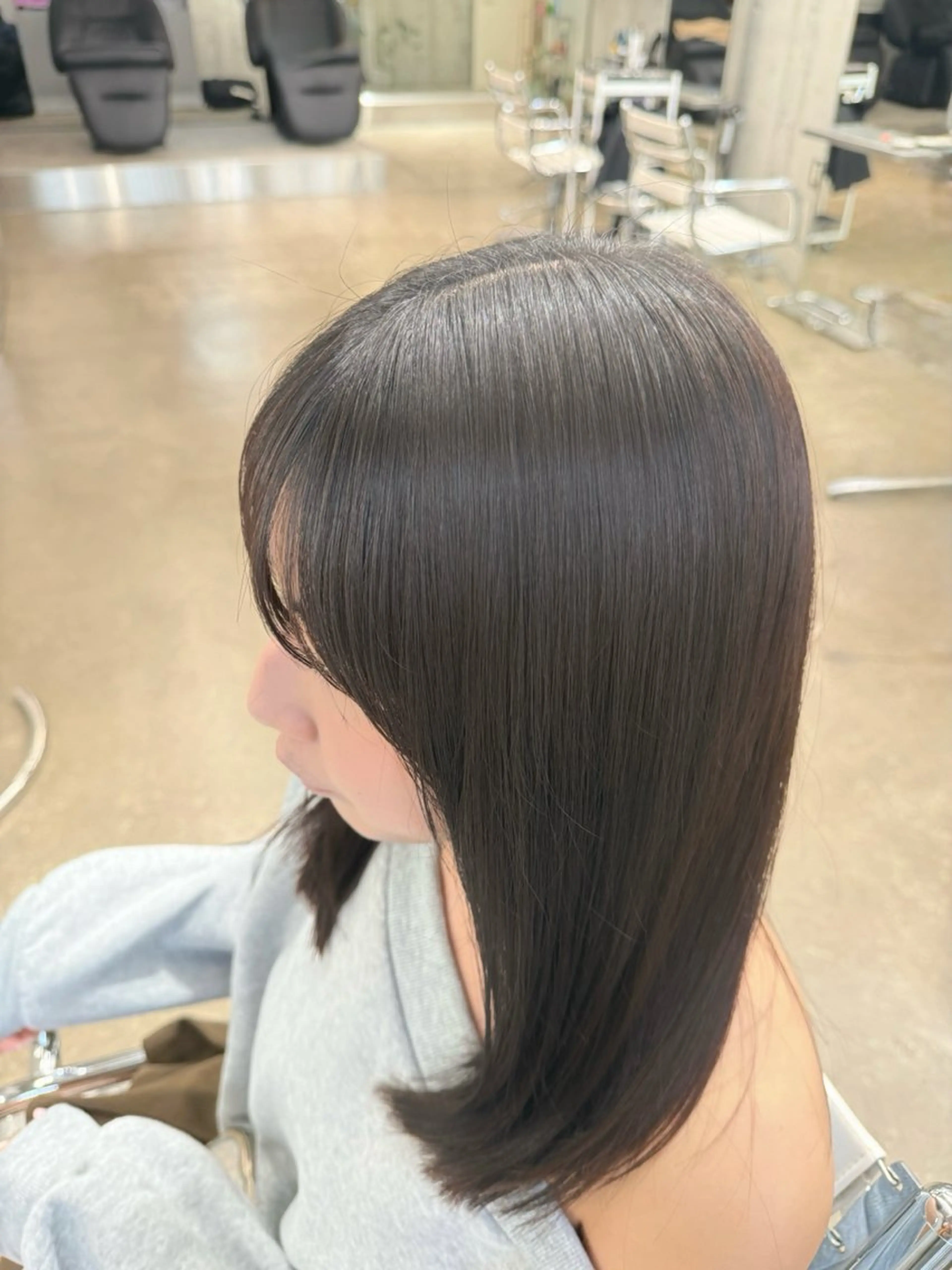 ミディアム カラー グレージュ カット ヘアカラー トリートメント 高橋大樹/グレージュ 透明感/髪質改善のヘアスタイル