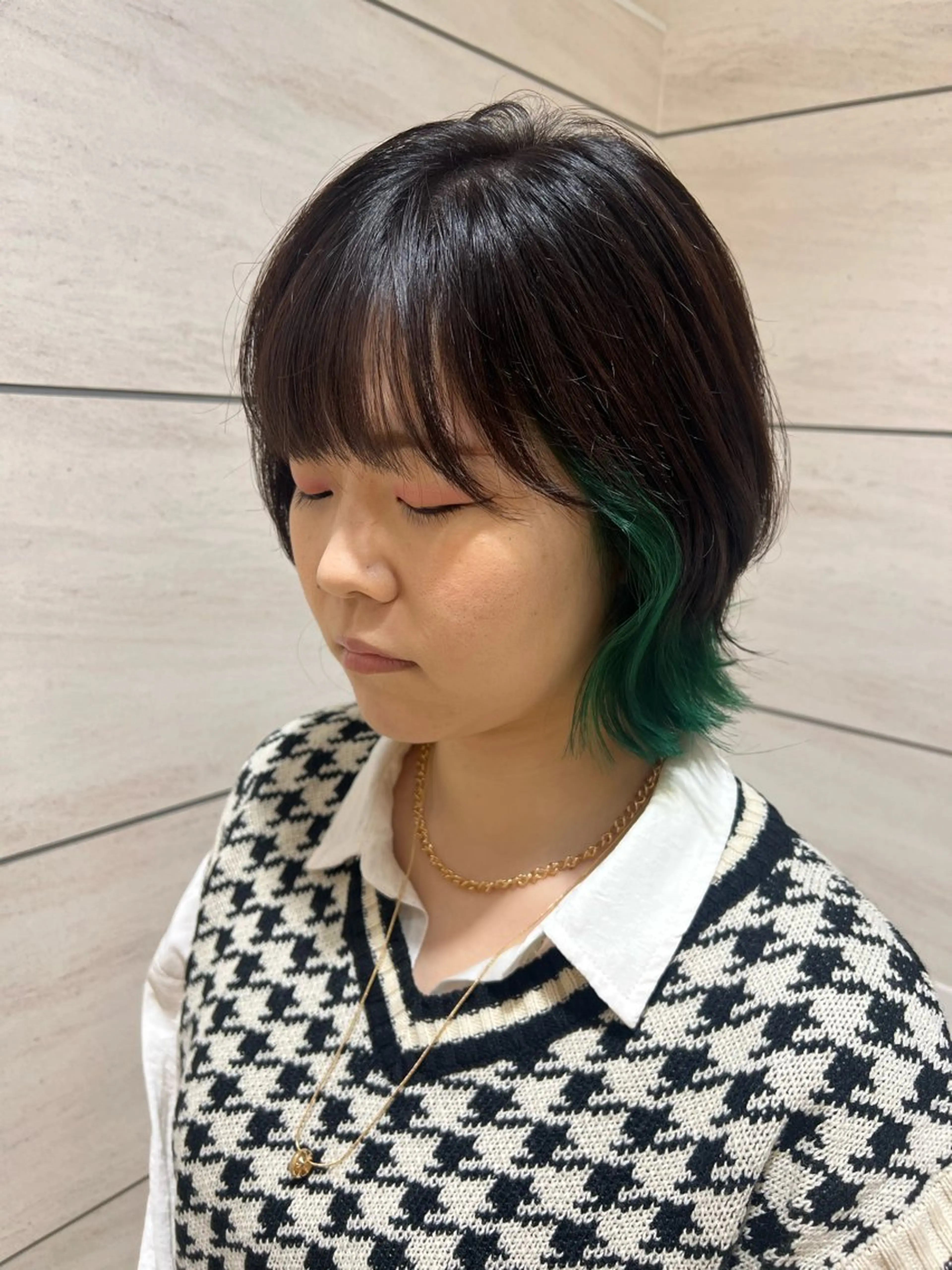 ショート メ イのヘアスタイル