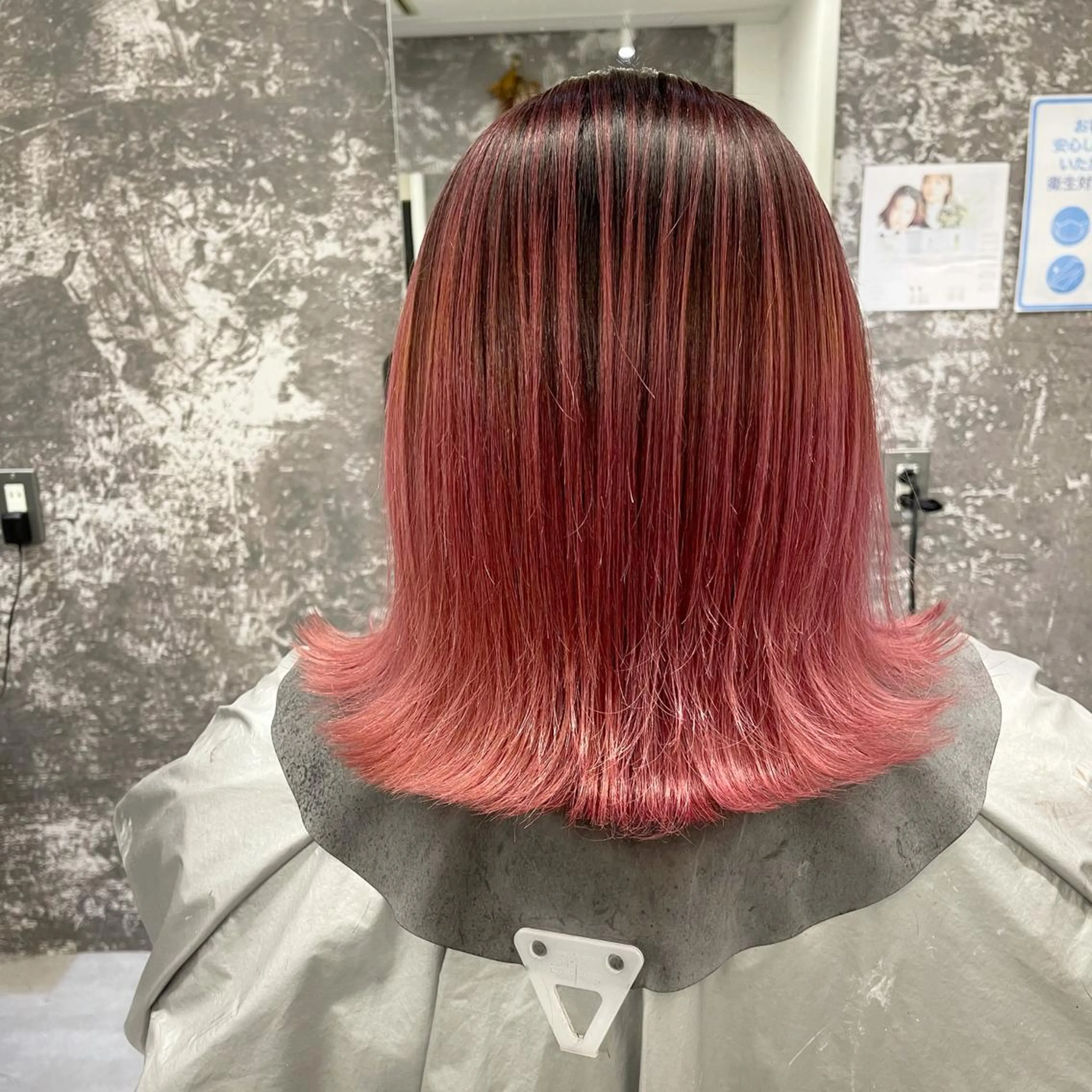 ミディアム カラー ヘアアレンジ バレイヤージュ デザインカラー ハイライトカラー 外国人風カラー ハイライト アンドウ ユウ/ レイヤーカット/韓国のヘアスタイル