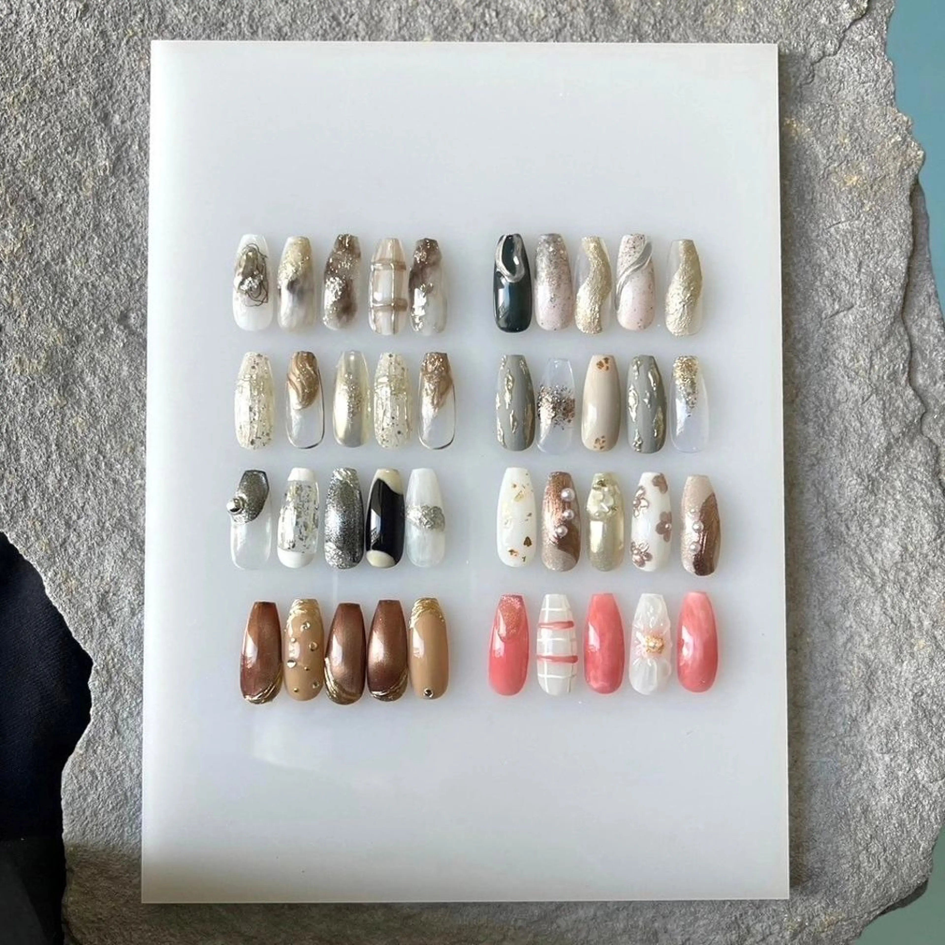 ネイル ハンドネイル REINA W【今福鶴見店】のネイルデザイン