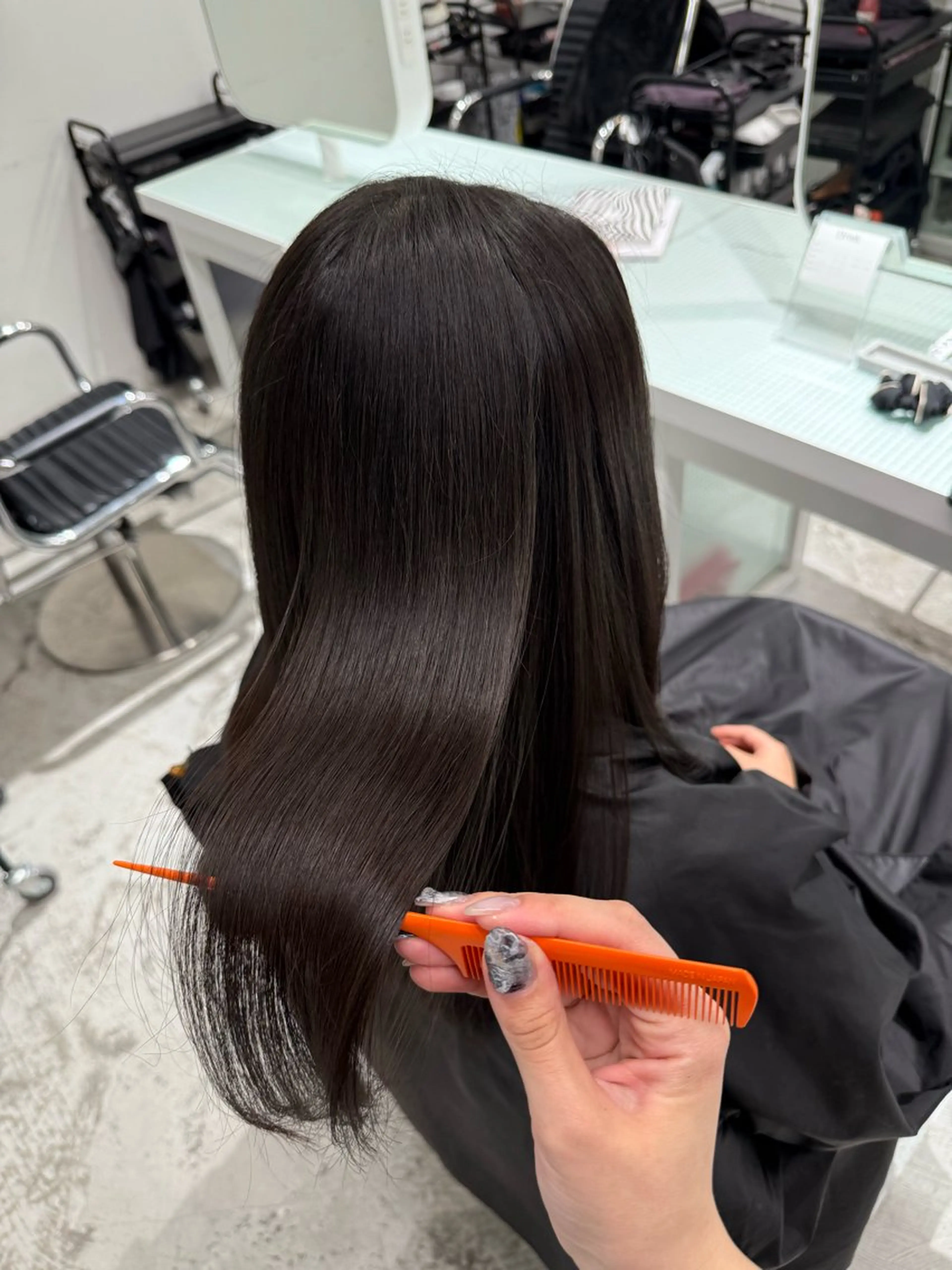縮毛矯正 秋永 鈴のヘアスタイル