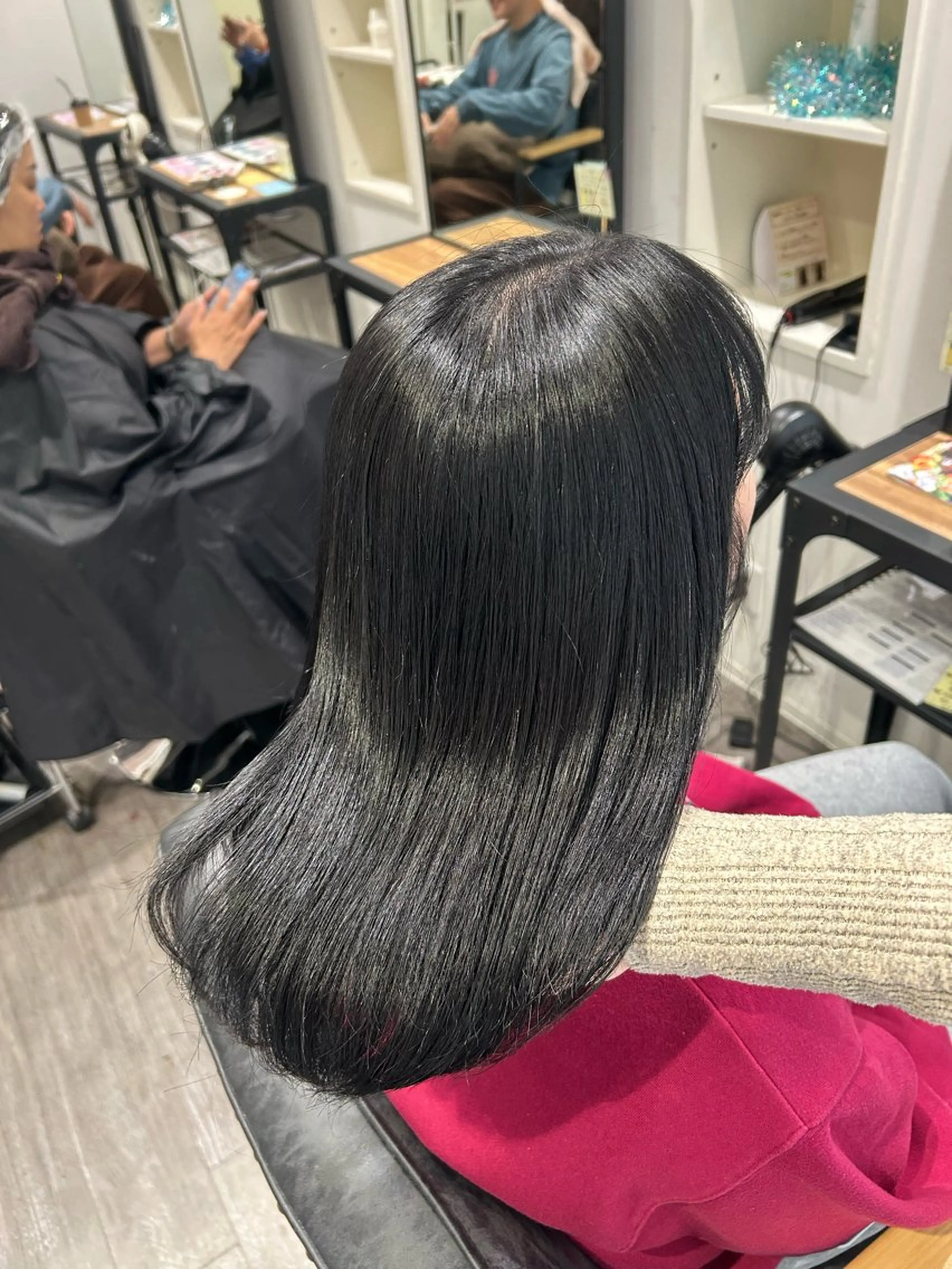 ミディアム カラー 黒髪 ナチュラルブラック カット ヘアカラー トリートメント cocotte 💟草間紫音💟のヘアスタイル