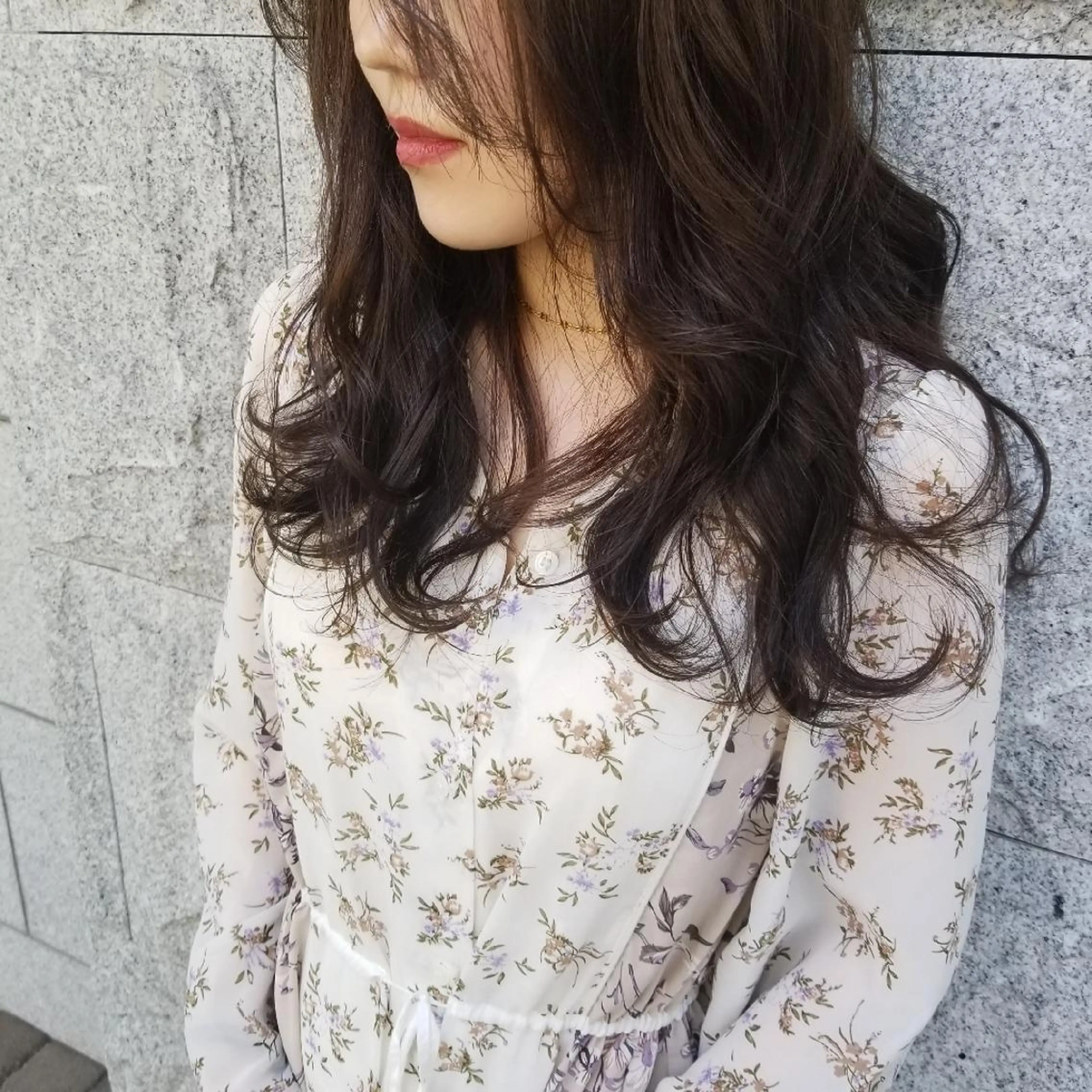 セミロング カラー ヘアアレンジ See by merの眉毛・アイブロウイメージ