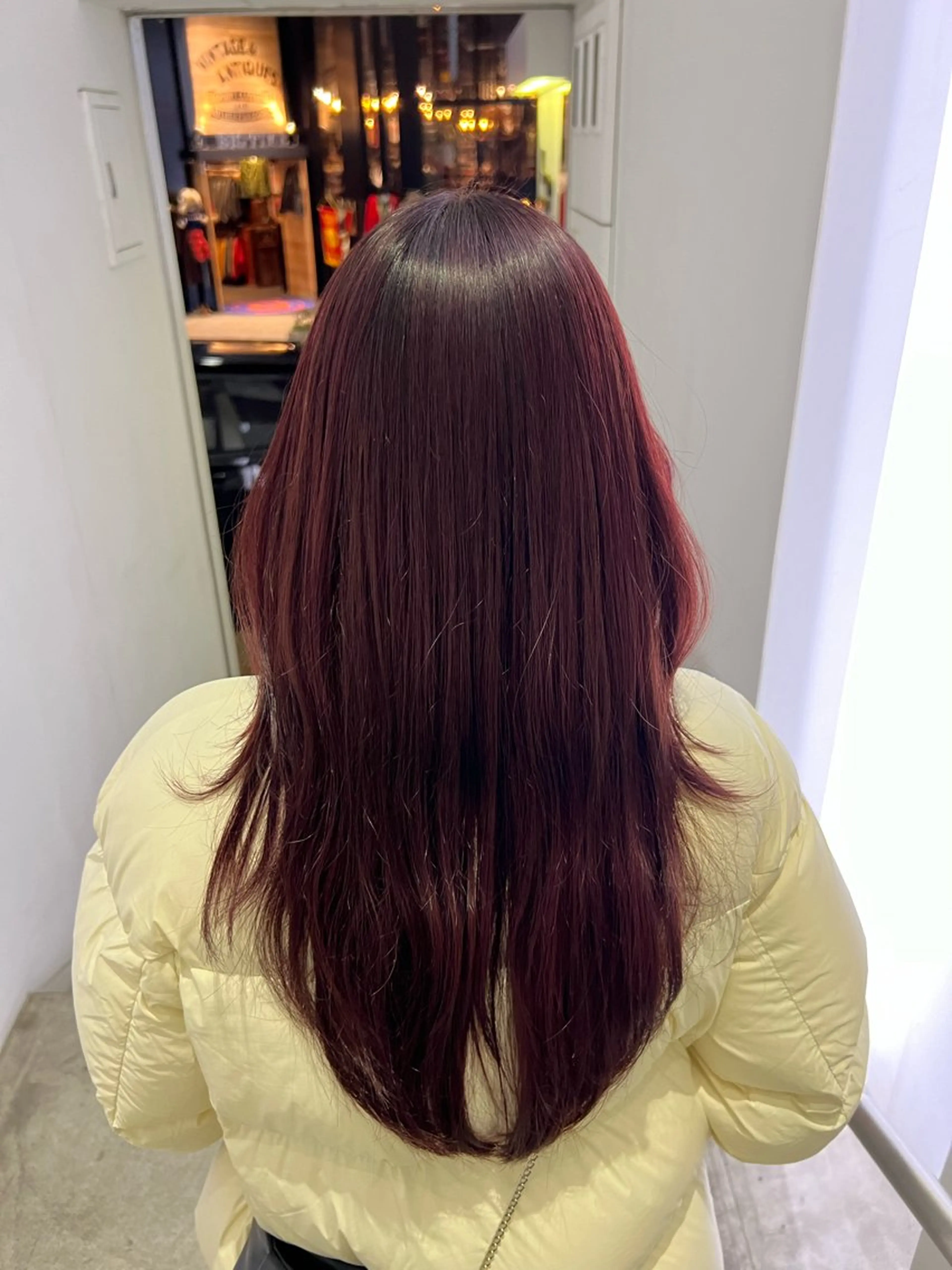 ロング 柴田 綺音のヘアスタイル