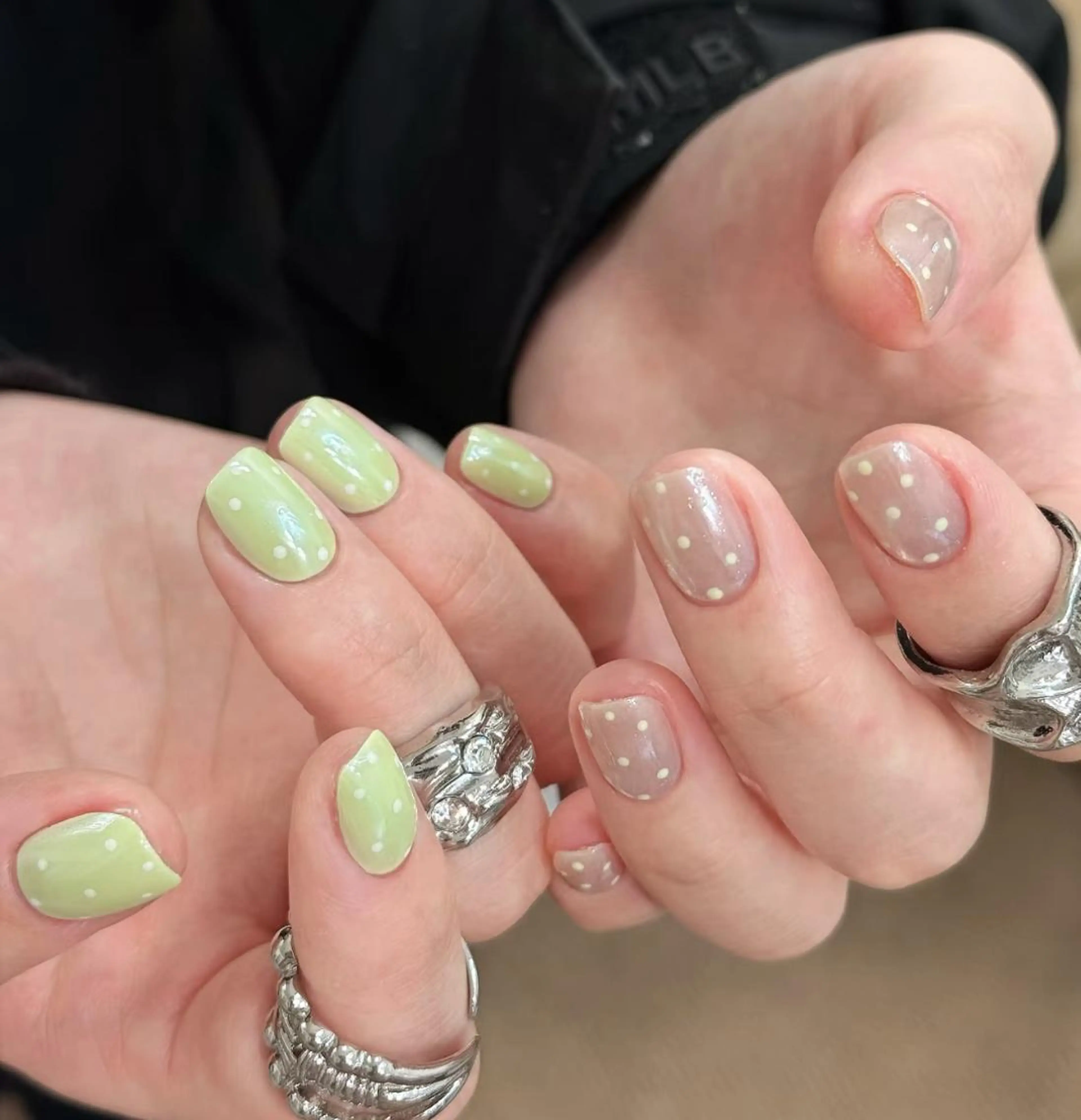 ネイル ハンドネイル 🎀 Ayaka_nailのネイルデザイン