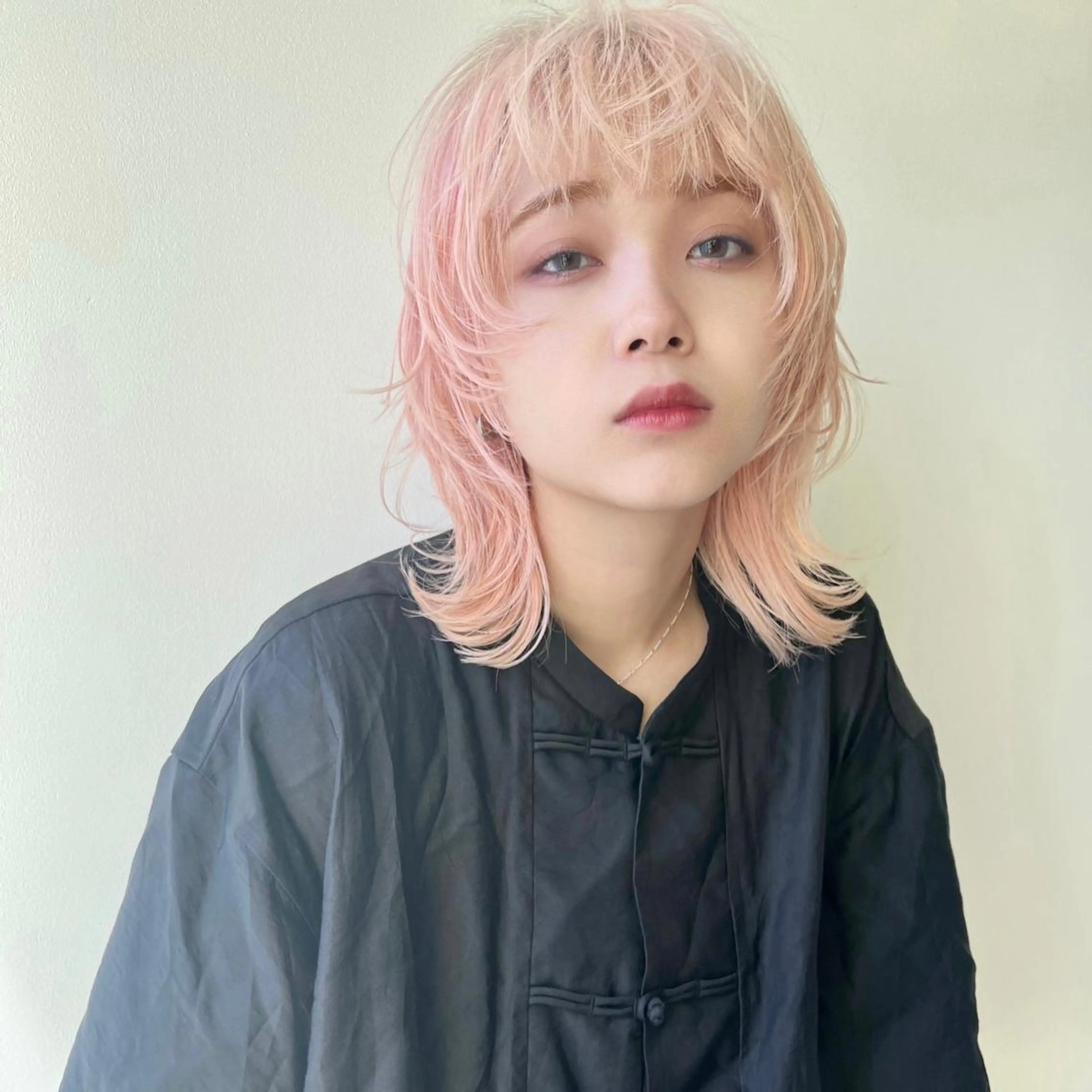 カラー 💥ウルフカット デザインあんな💥のヘアスタイル
