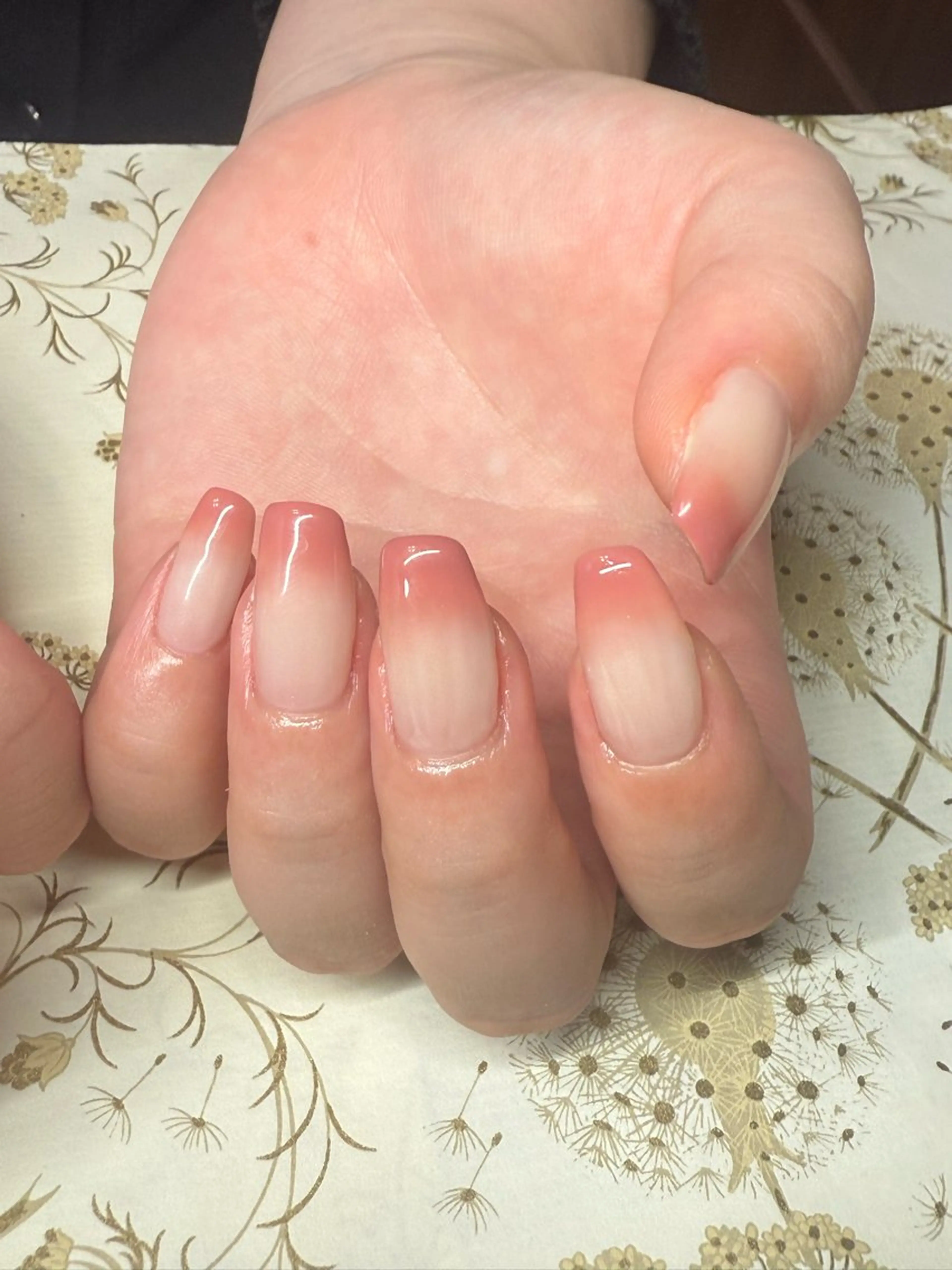 ネイル グラデーション ピンク シンプルネイル ハンドネイル miel nailのネイルデザイン