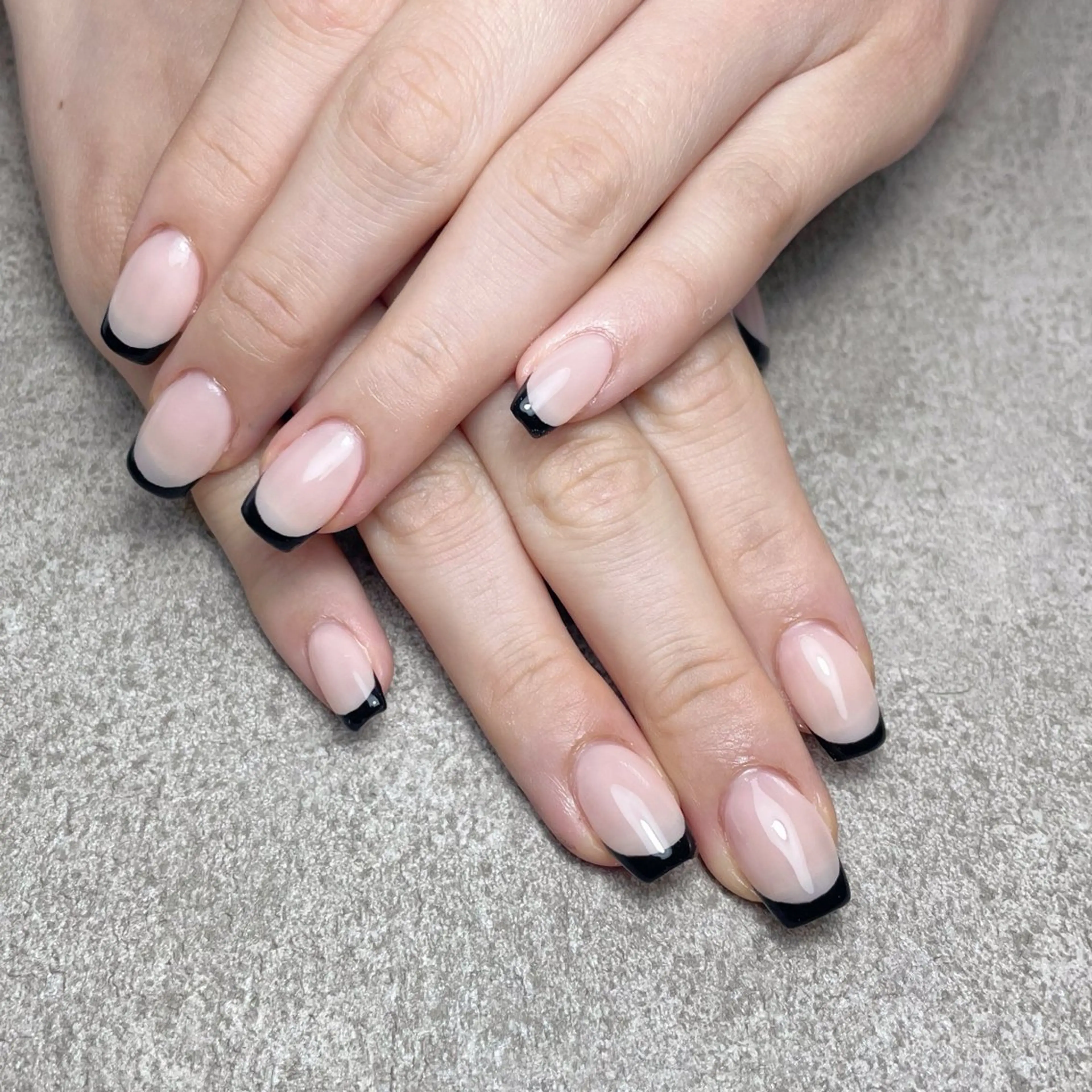 ネイル ハンドネイル nailroom DIASOMNIAのネイルデザイン