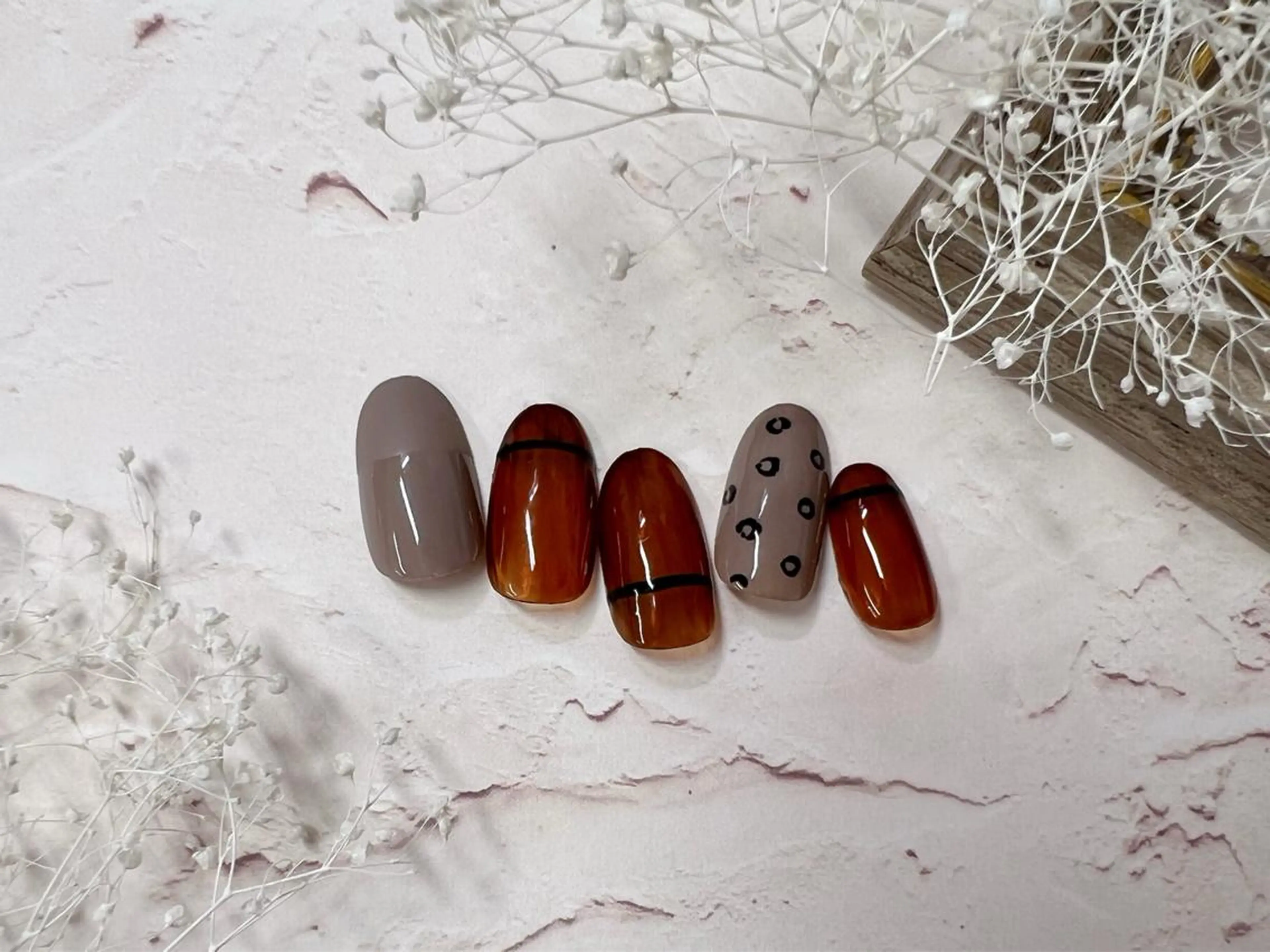 ミディアム ネイル ハンドネイル プティリボン 武蔵小金井店のネイルデザイン