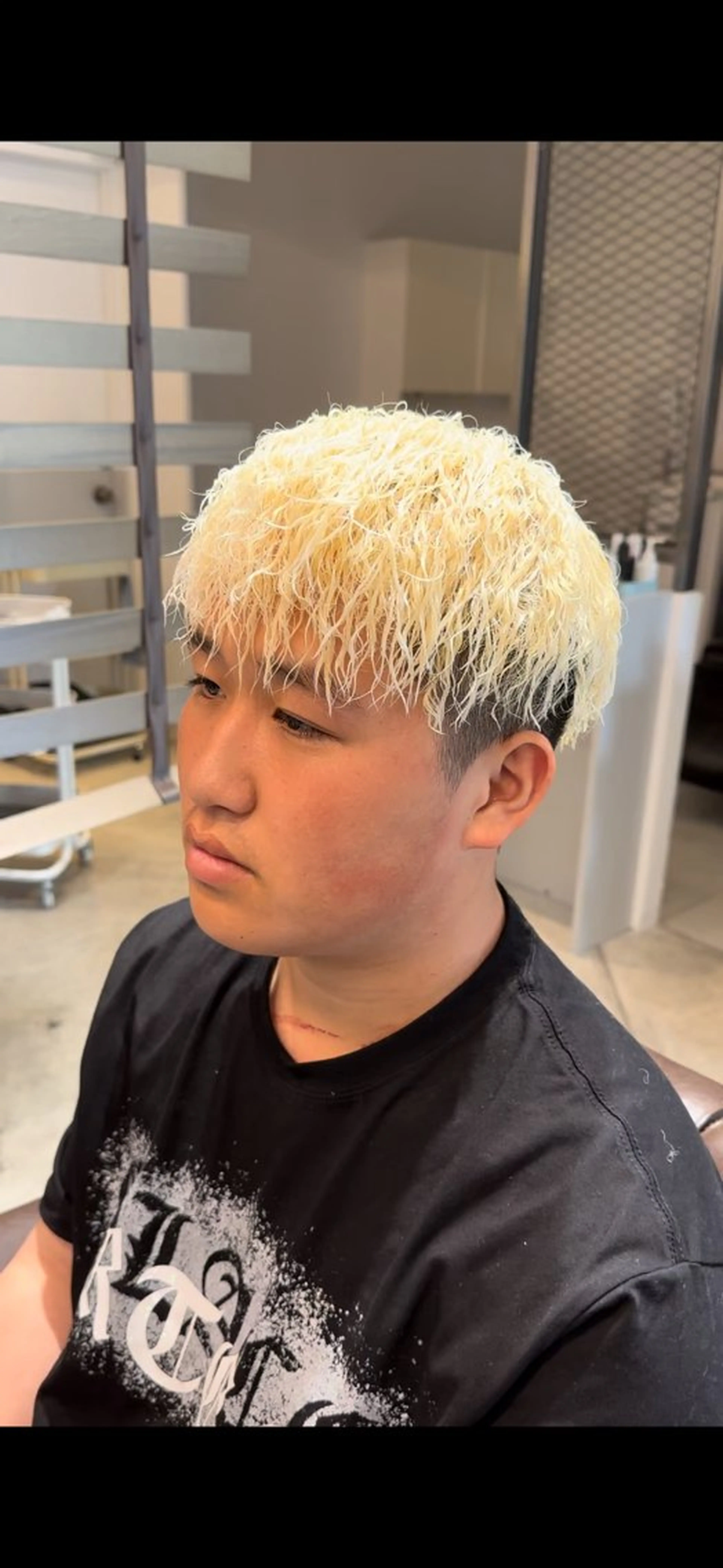 ショート カラー パーマ 森本 フェードのヘアスタイル