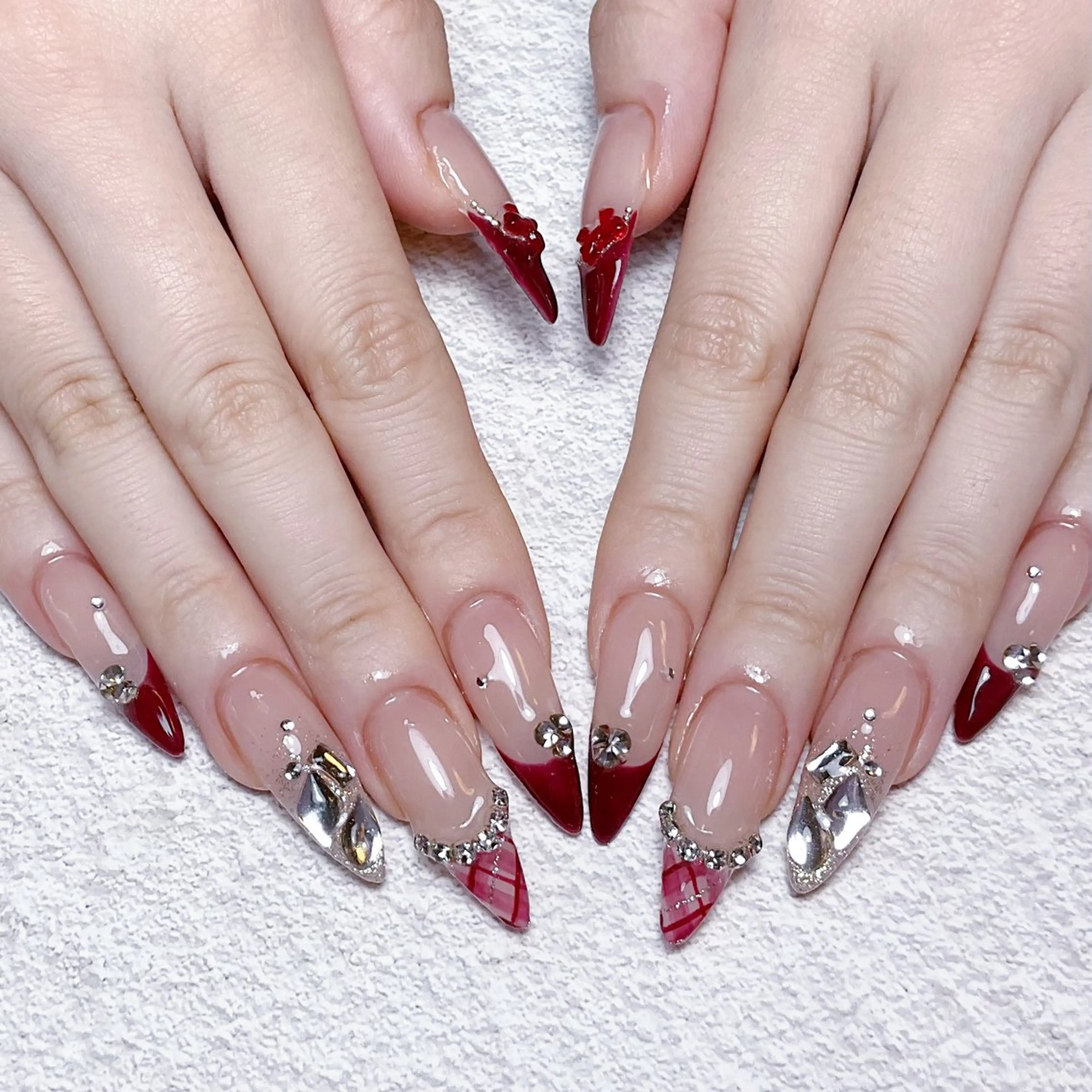 ネイル ハンドネイル 🍭Yun nail hyejin🌸のネイルデザイン