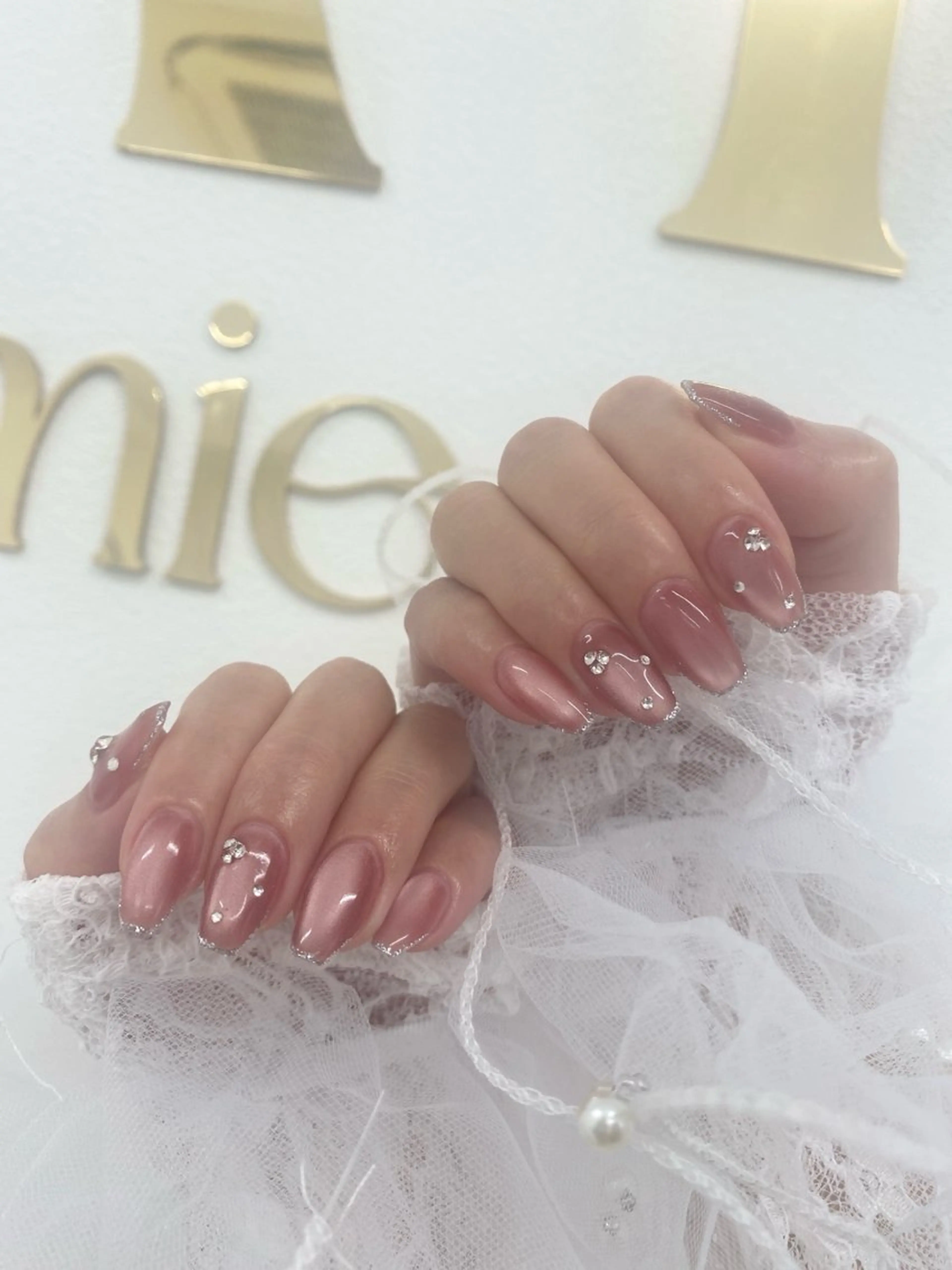 ネイル フレンチネイル キラキラネイル ラメ(グリッター) マグネットネイル 持ち込み Amie NAILのネイルデザイン