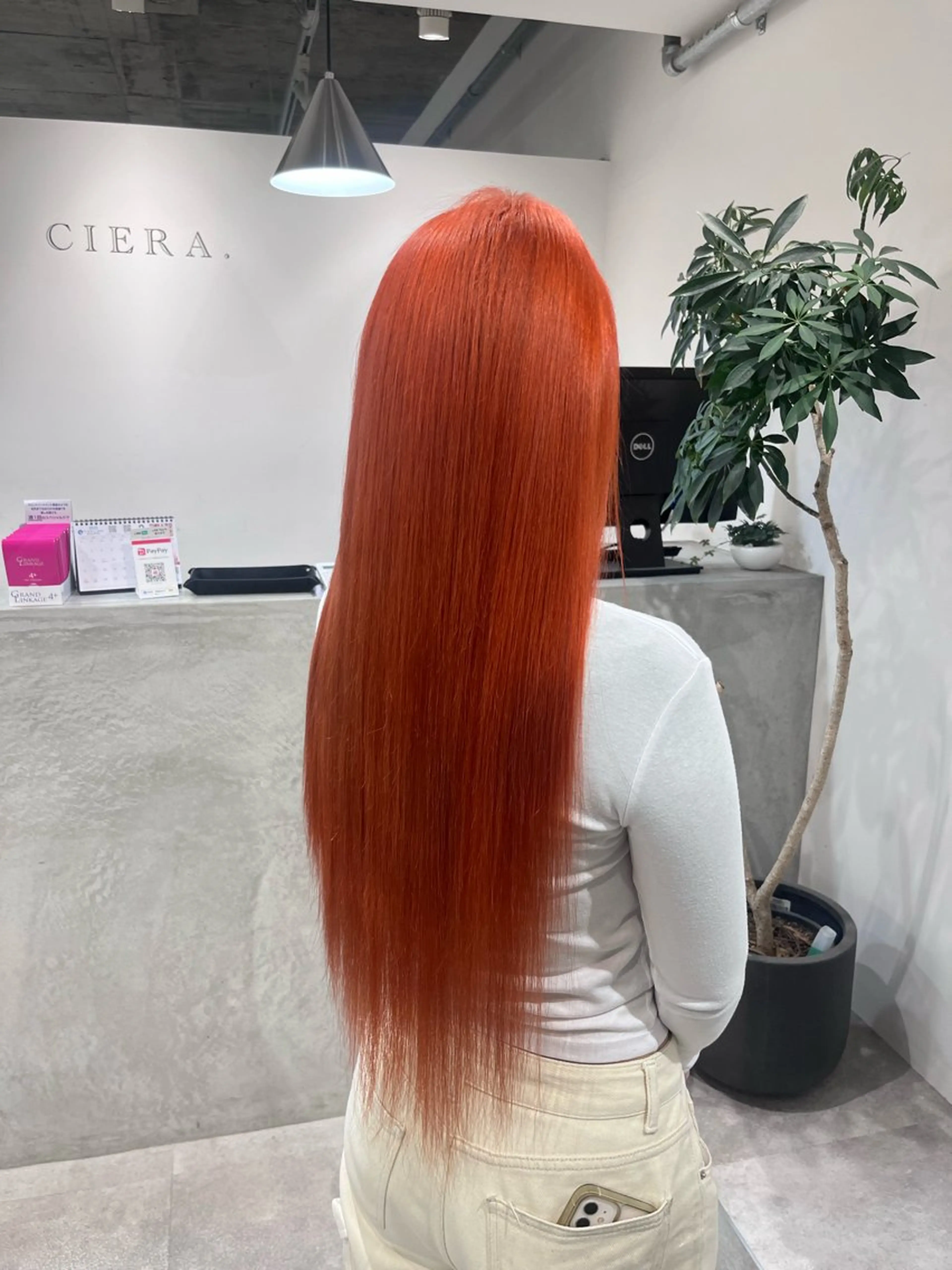 ロング カラー ヘアカラー EMMA🤍 CIERA.心斎橋のヘアスタイル