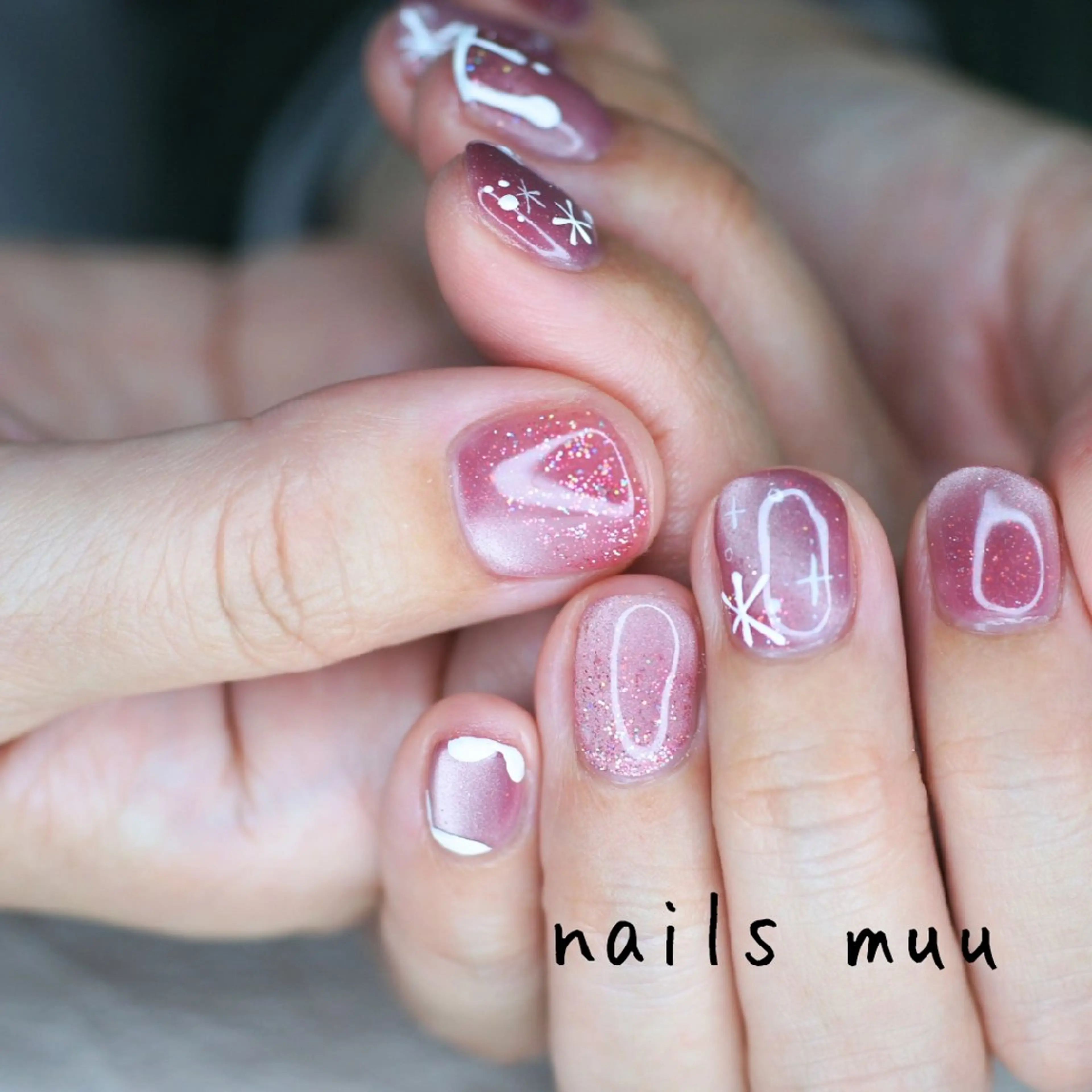ネイル ジェルネイル キラキラネイル マグネットネイル ワンカラーネイル ピンク ハンドネイル nails muu まゆのネイルデザイン