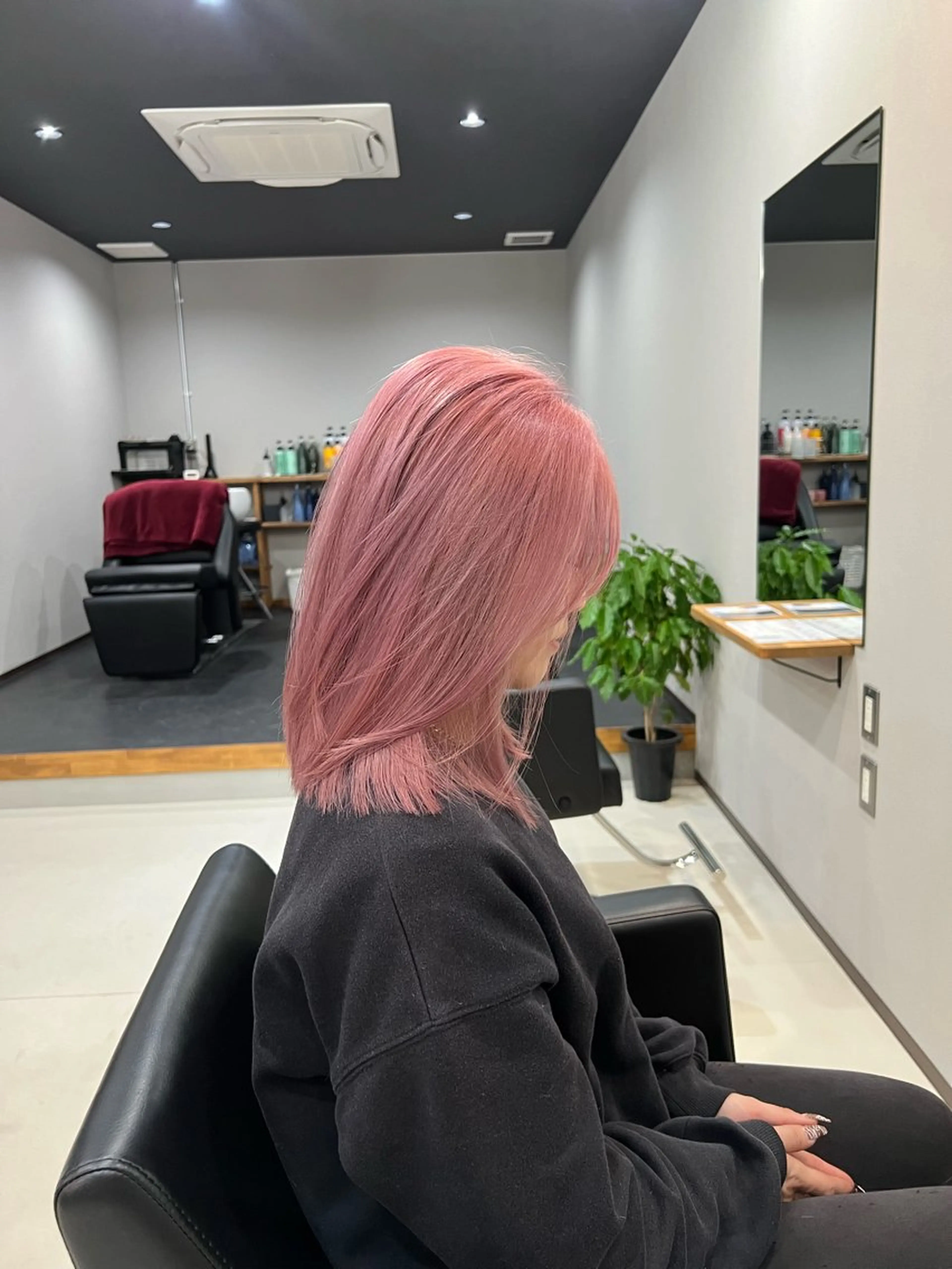 ミディアム ヘアカラー トリートメント MAYU / Raf.のヘアスタイル