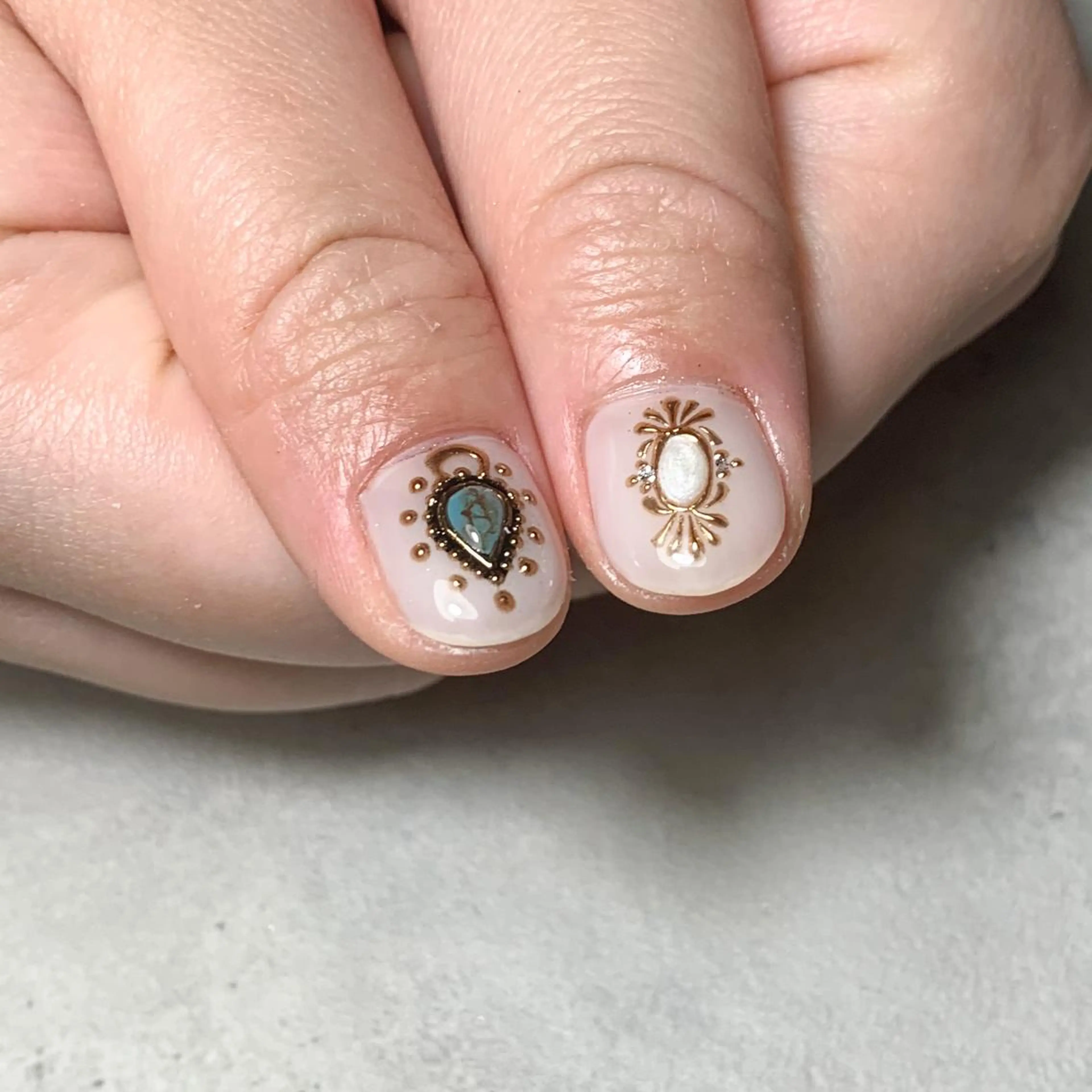 ネイル ハンドネイル FIORITURA aiのネイルデザイン