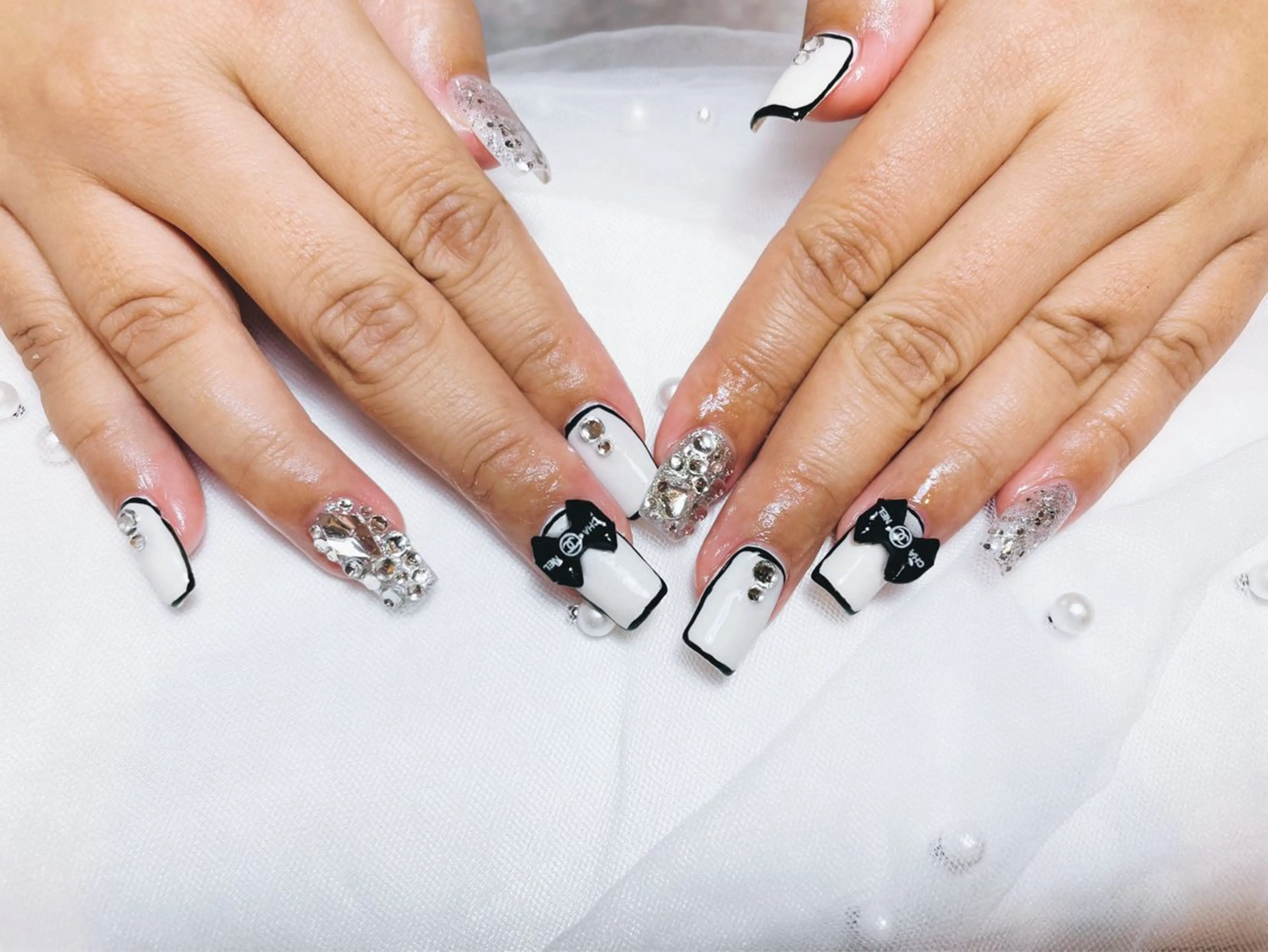 ロング ハンドネイル Nail Salon +Aのネイルデザイン