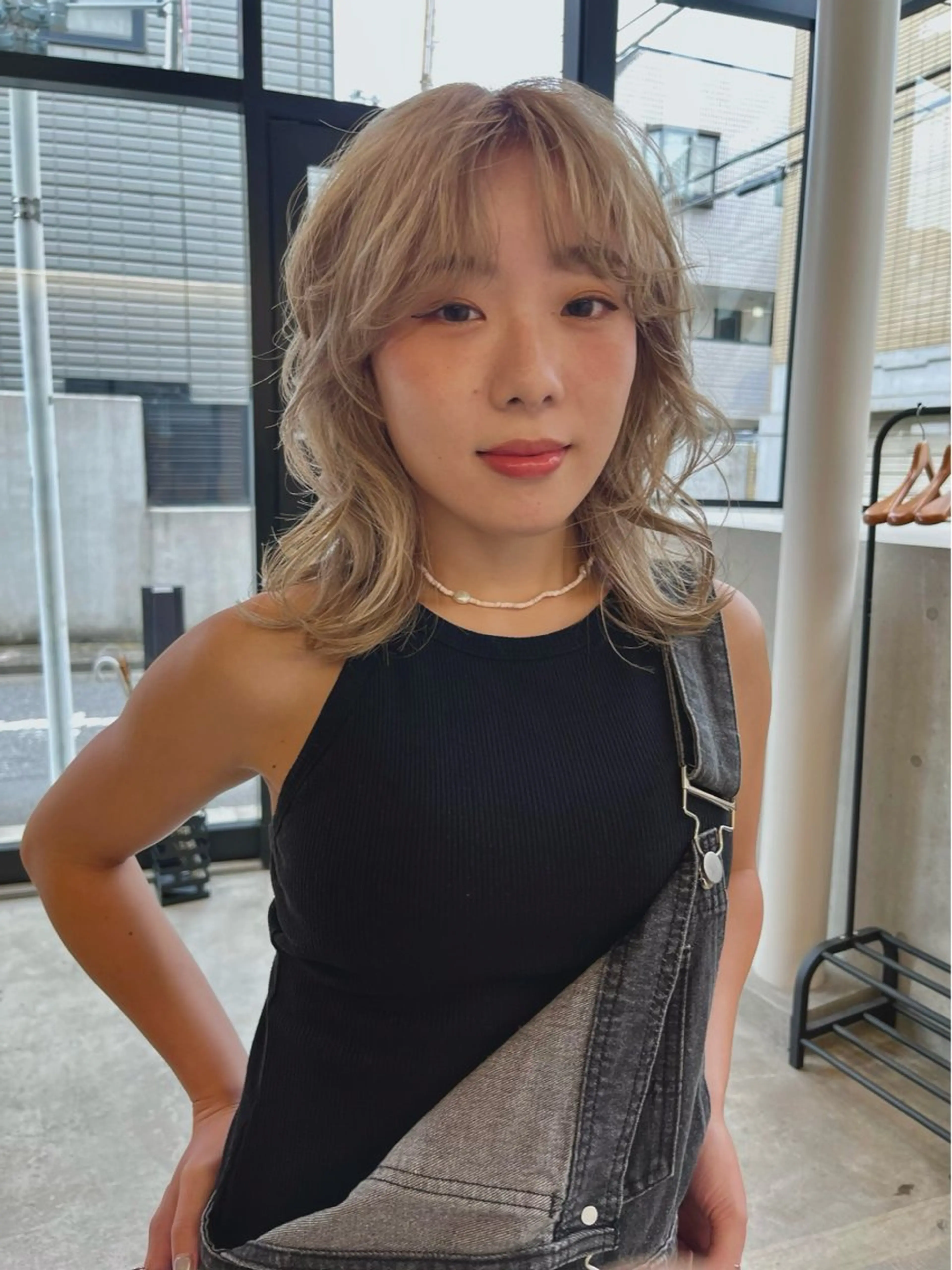 ミディアム カラー レイヤーカット/ 酸性ストレート梅田のヘアスタイル