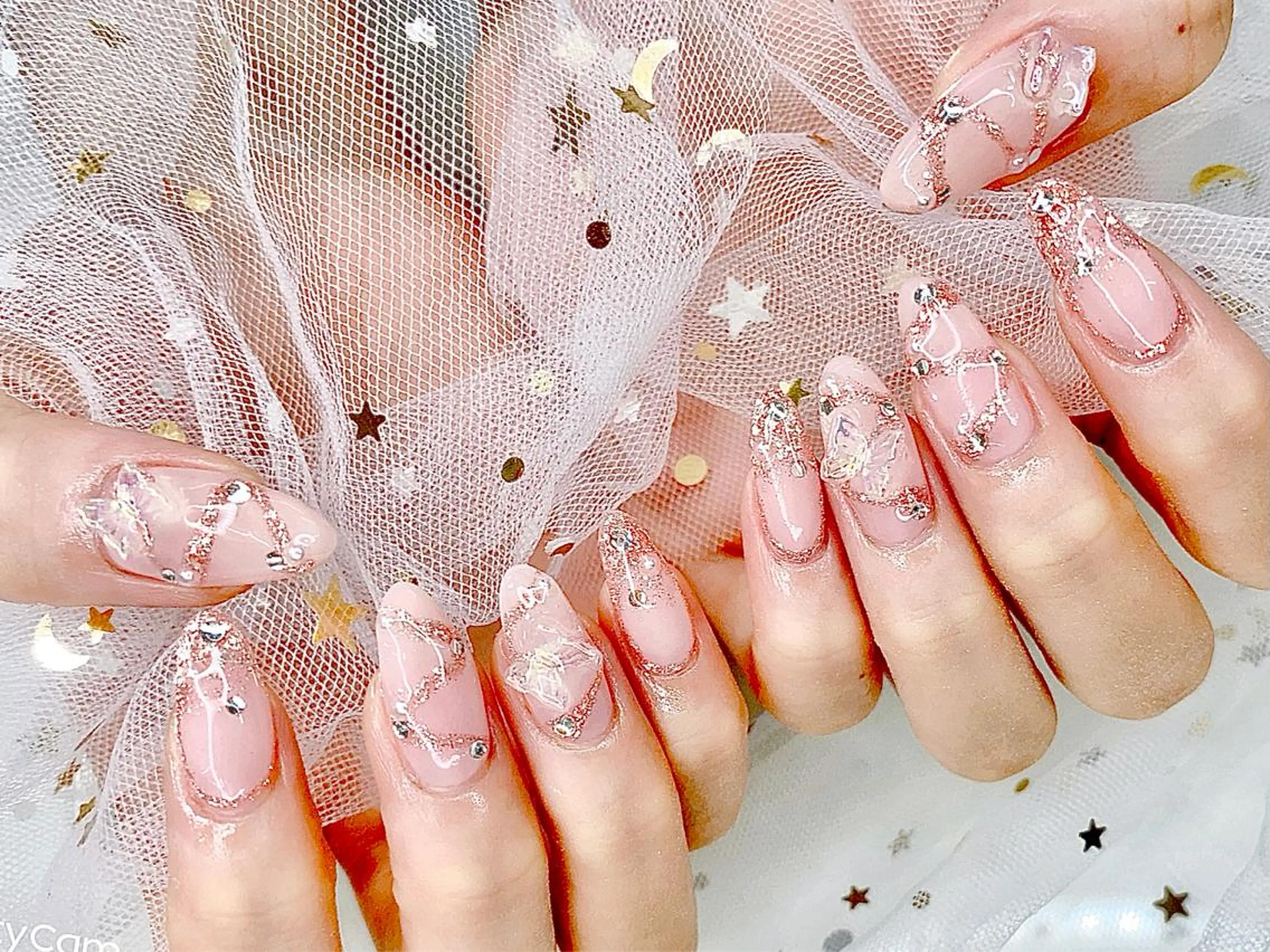 ネイル I-nailロング /ワンホン/キラキラのネイルデザイン