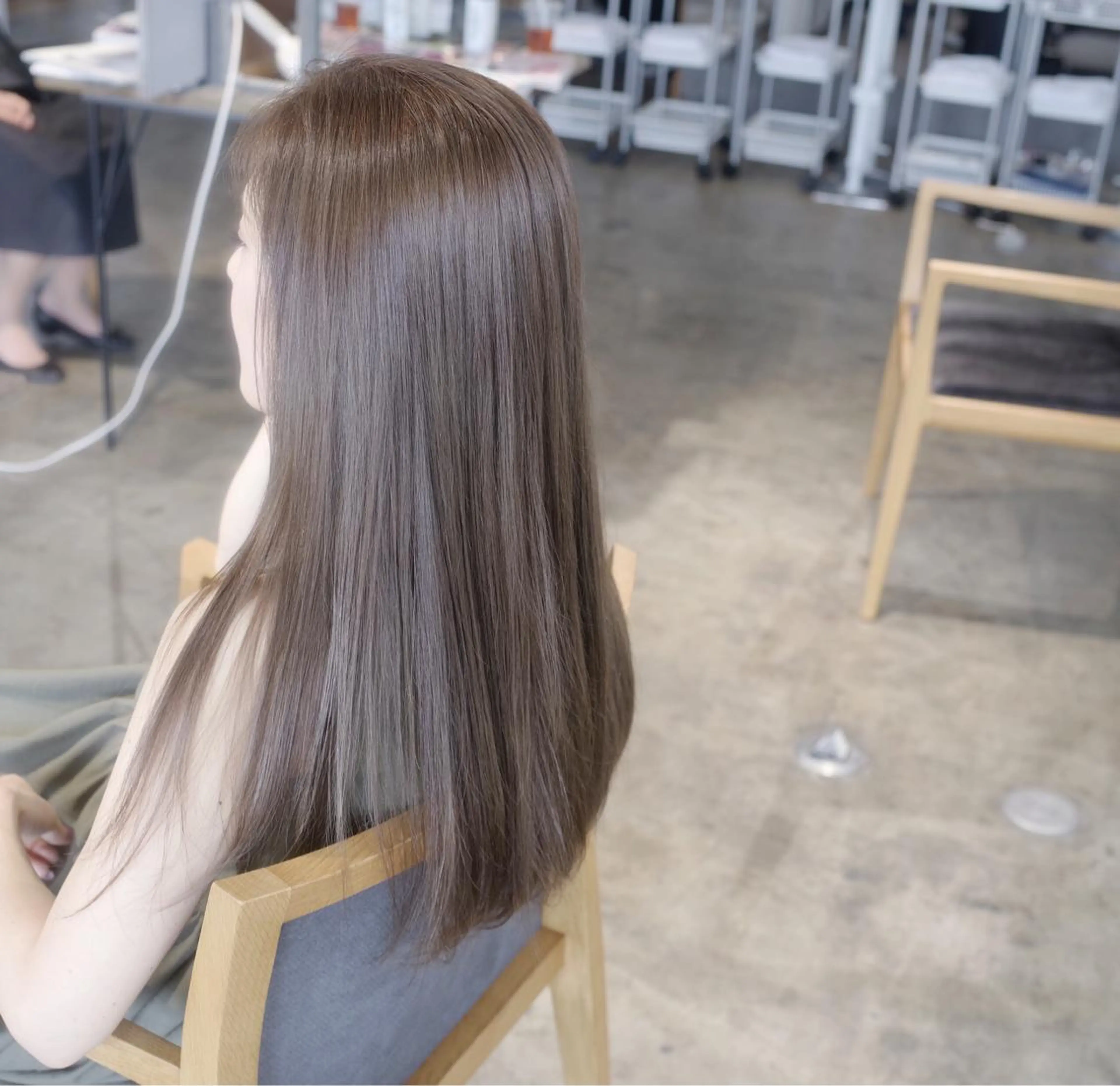 ロング ヘアカラー トリートメント etore 矢場町 南沙希のヘアスタイル