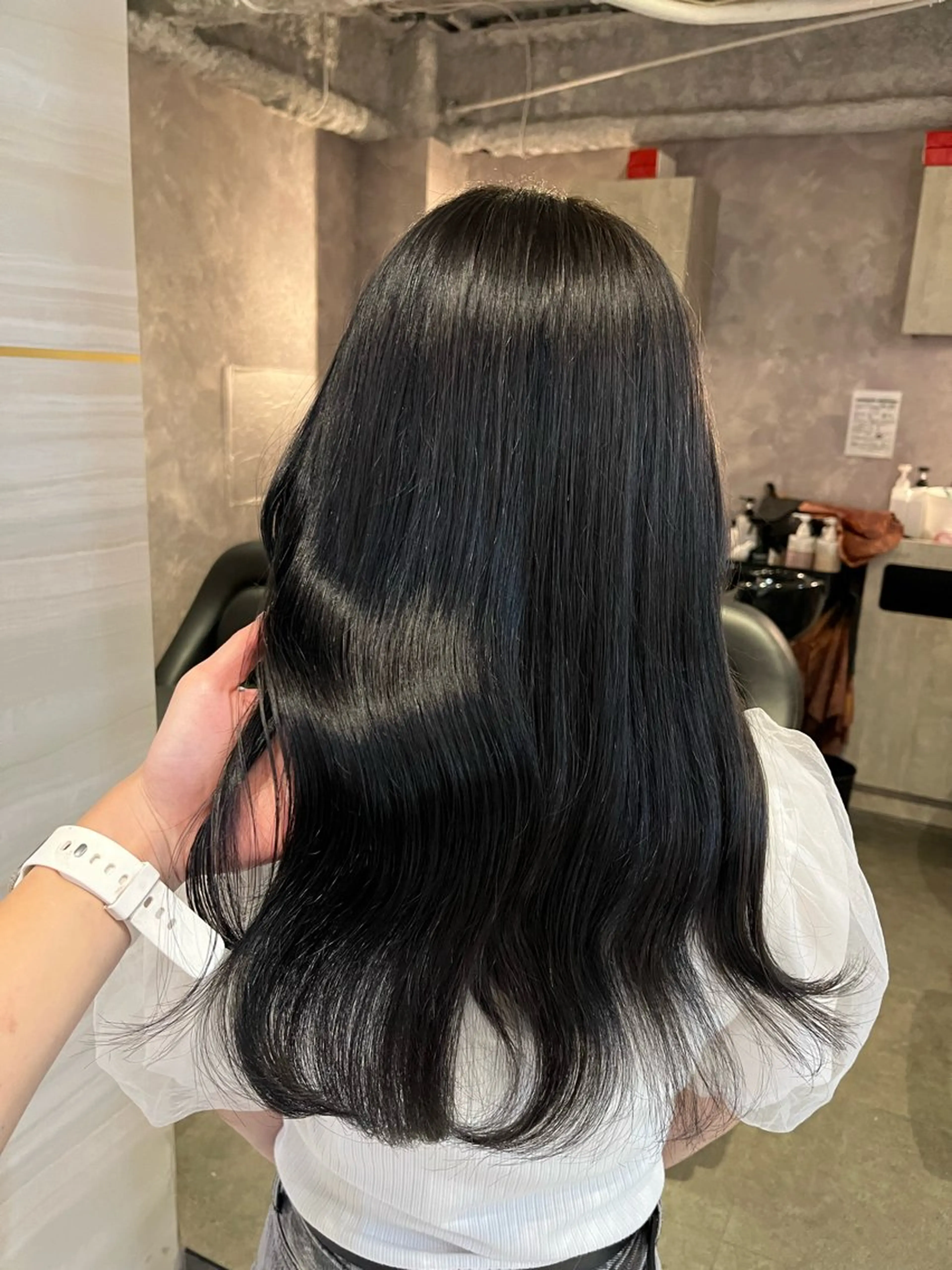 ロング カラー 黒髪 ナチュラルブラック ロング トリートメント ヘアカラー 🏹あみ🏹暗髪 /オリーブ/髪質改善のヘアスタイル