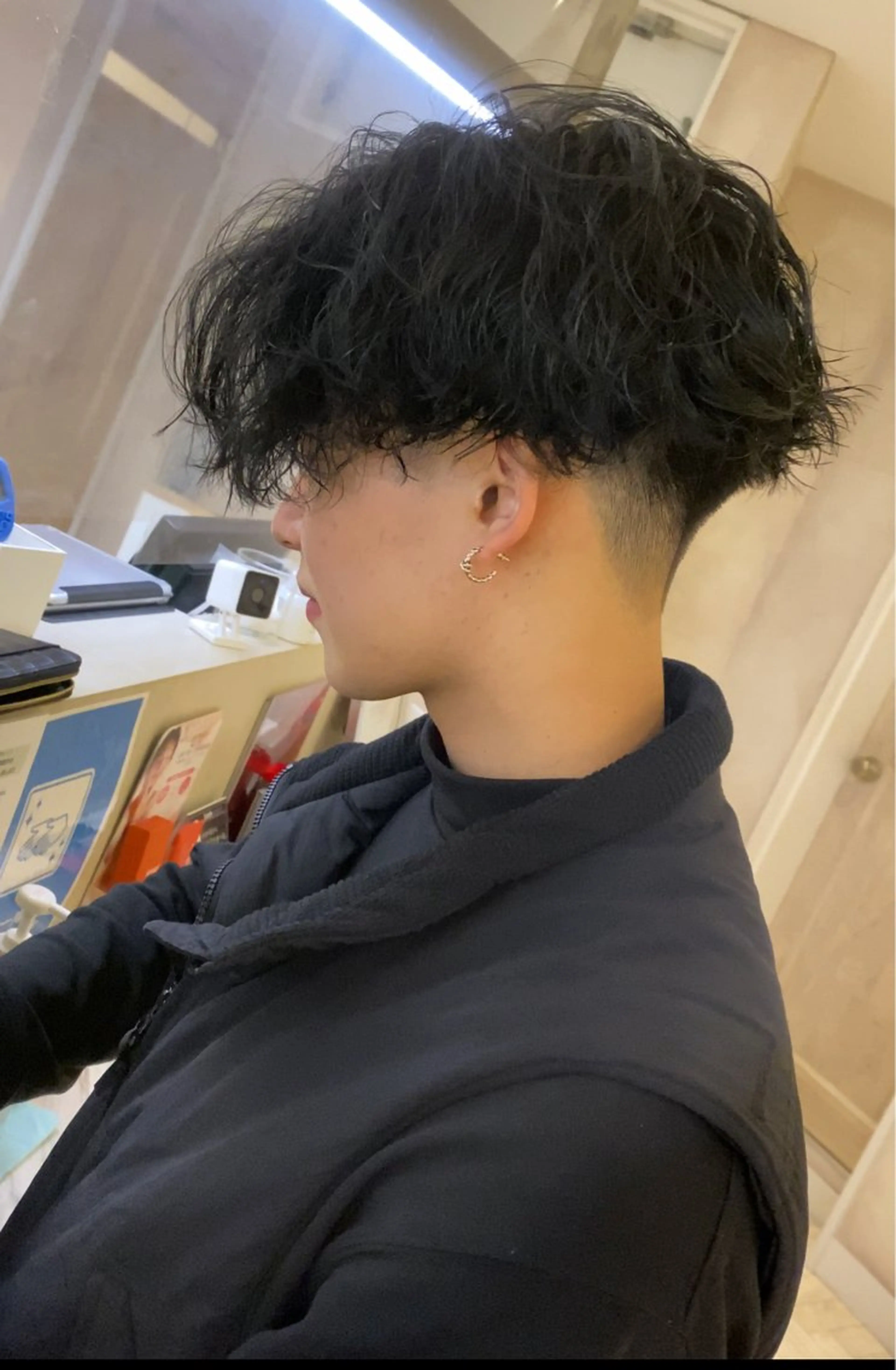 ショート 新宿/韓国レイヤー/ 顔まわり/メンズヘアのヘアスタイル