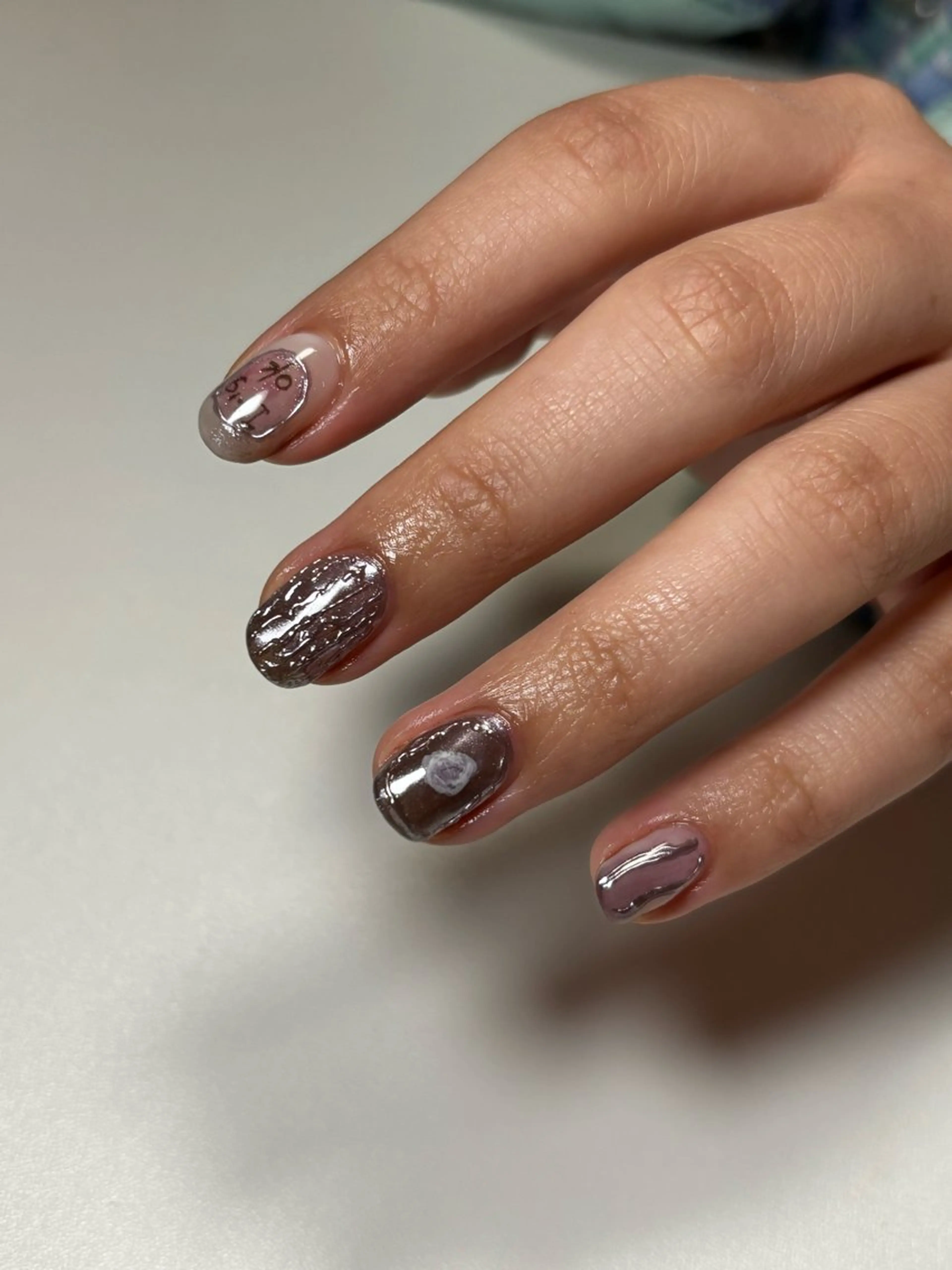 ネイル アートネイル シルバー kotone / toneのネイルデザイン