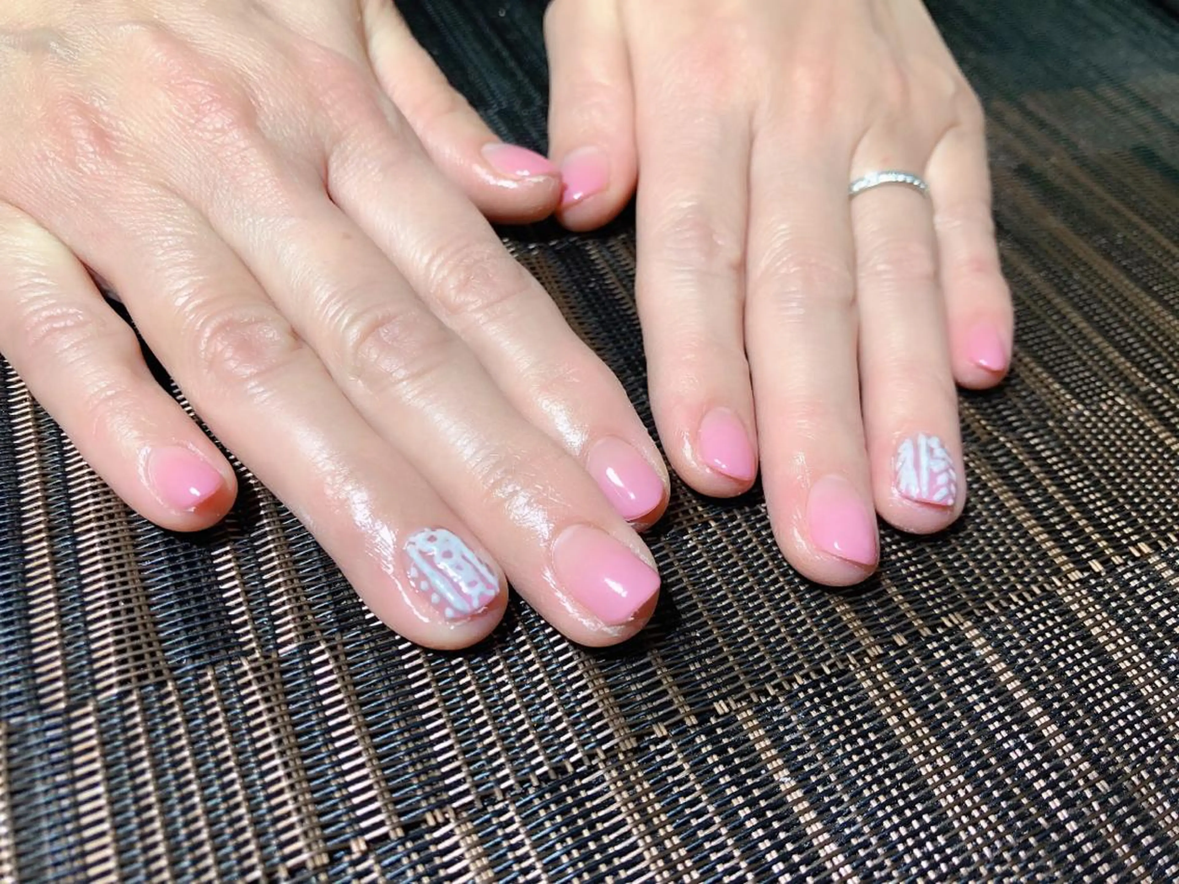 ネイル 伊藤 美里のネイルデザイン