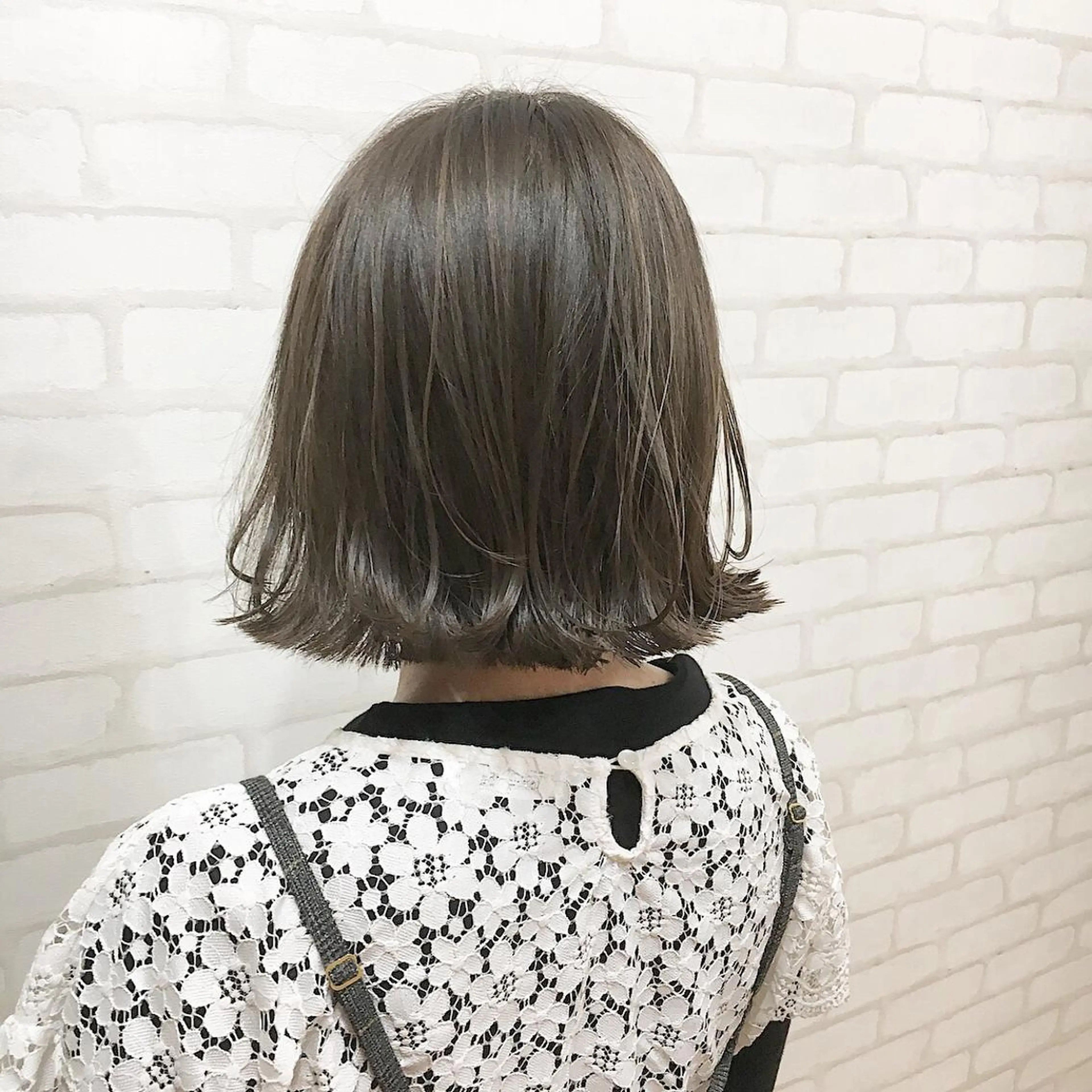 ショート カラー ヘアアレンジ 透明感カラー グレージュ 外国人風カラー ✨艶髪✨透明感✨ 山内大樹のヘアスタイル