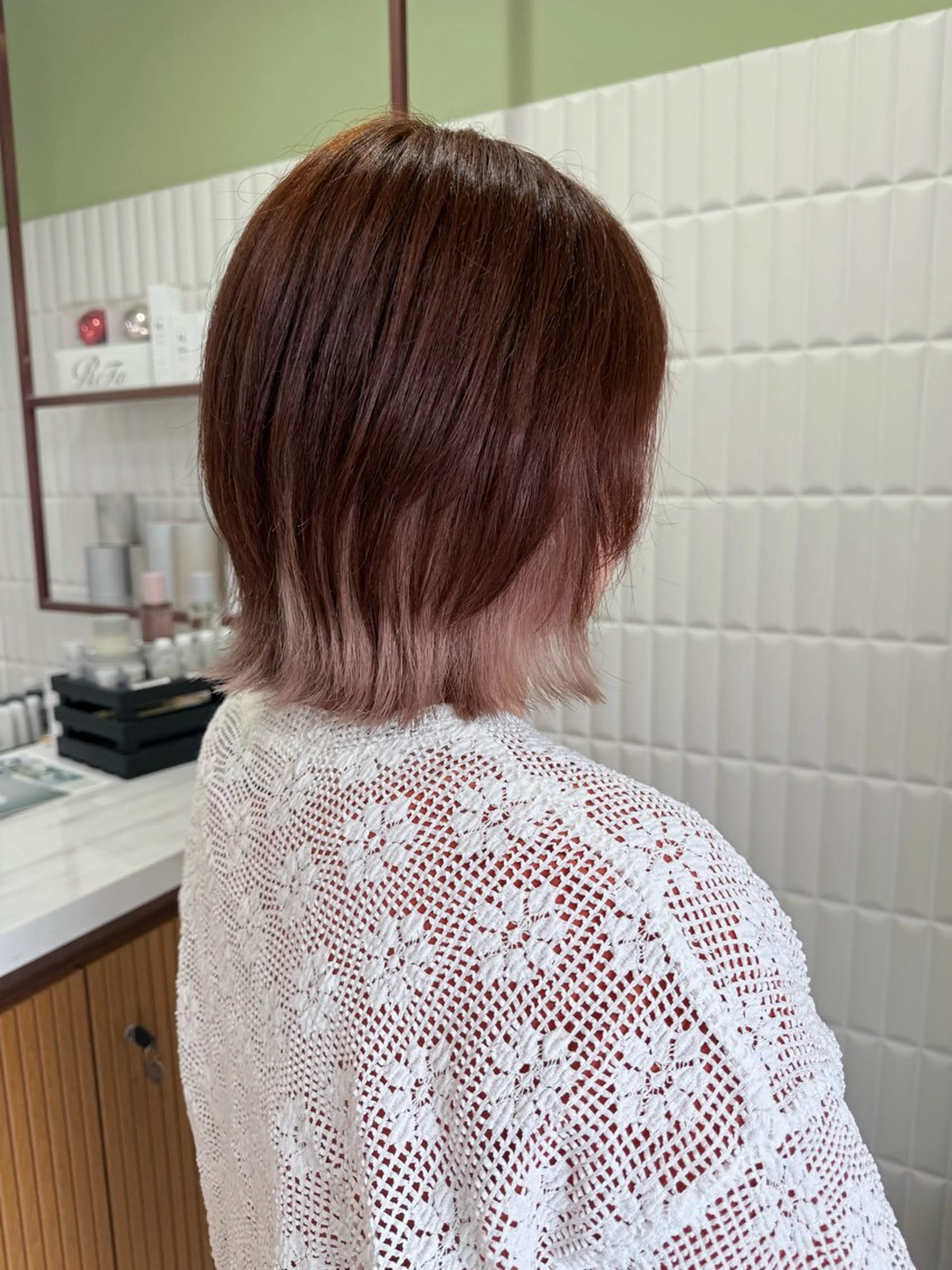 ミディアム 新宅 綾乃のヘアスタイル