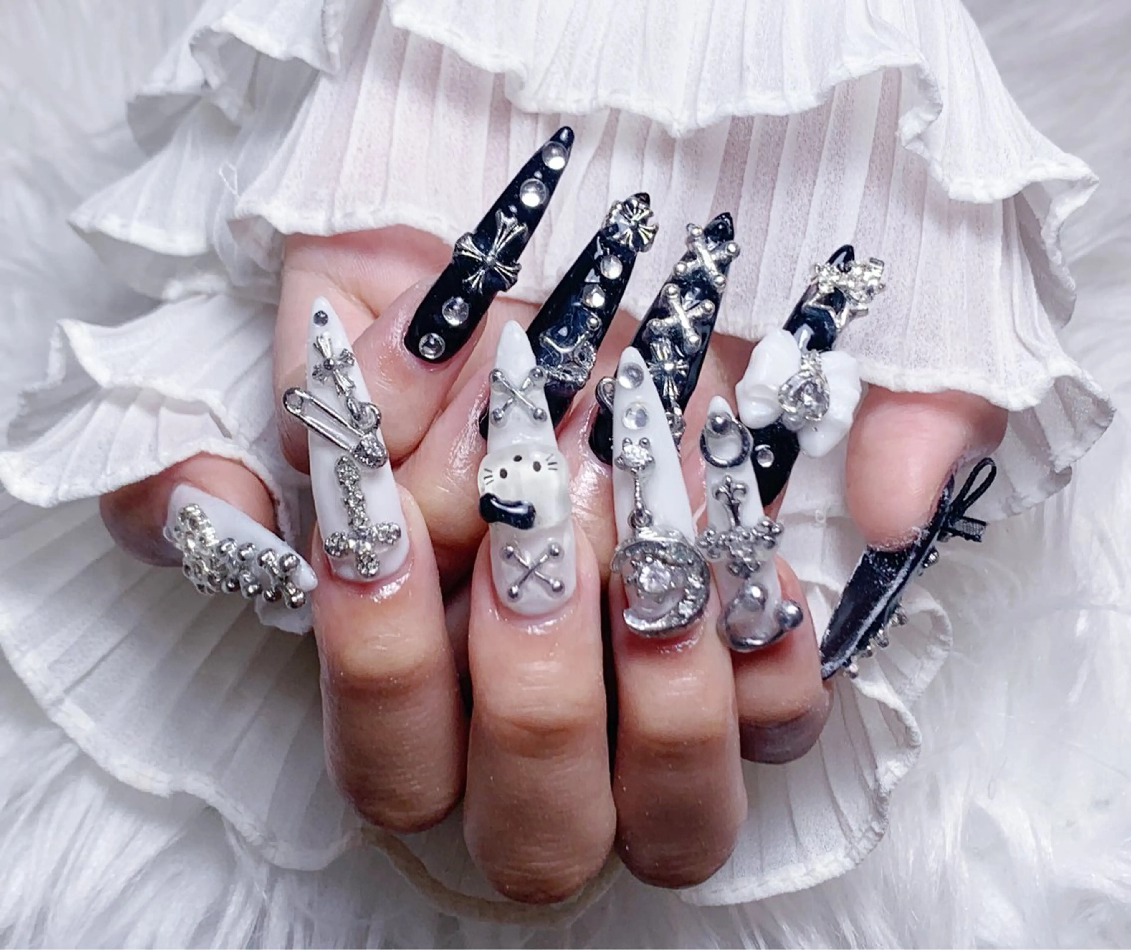 ネイル ハンドネイル ☁️Yun nail Rin☁️のネイルデザイン