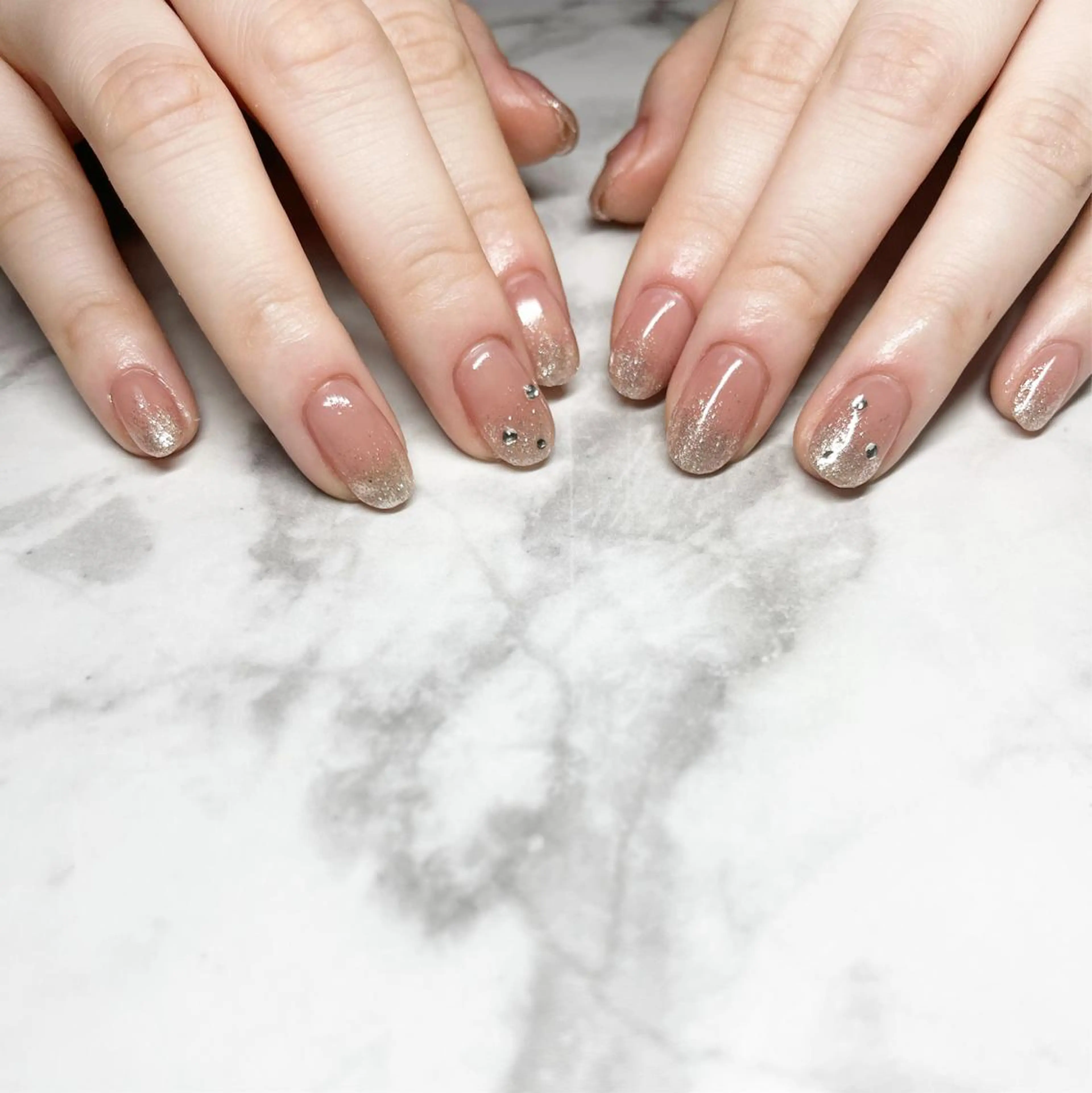 ネイル グラデーション ラメ(グリッター) ラメグラデーション 587nail *のネイルデザイン