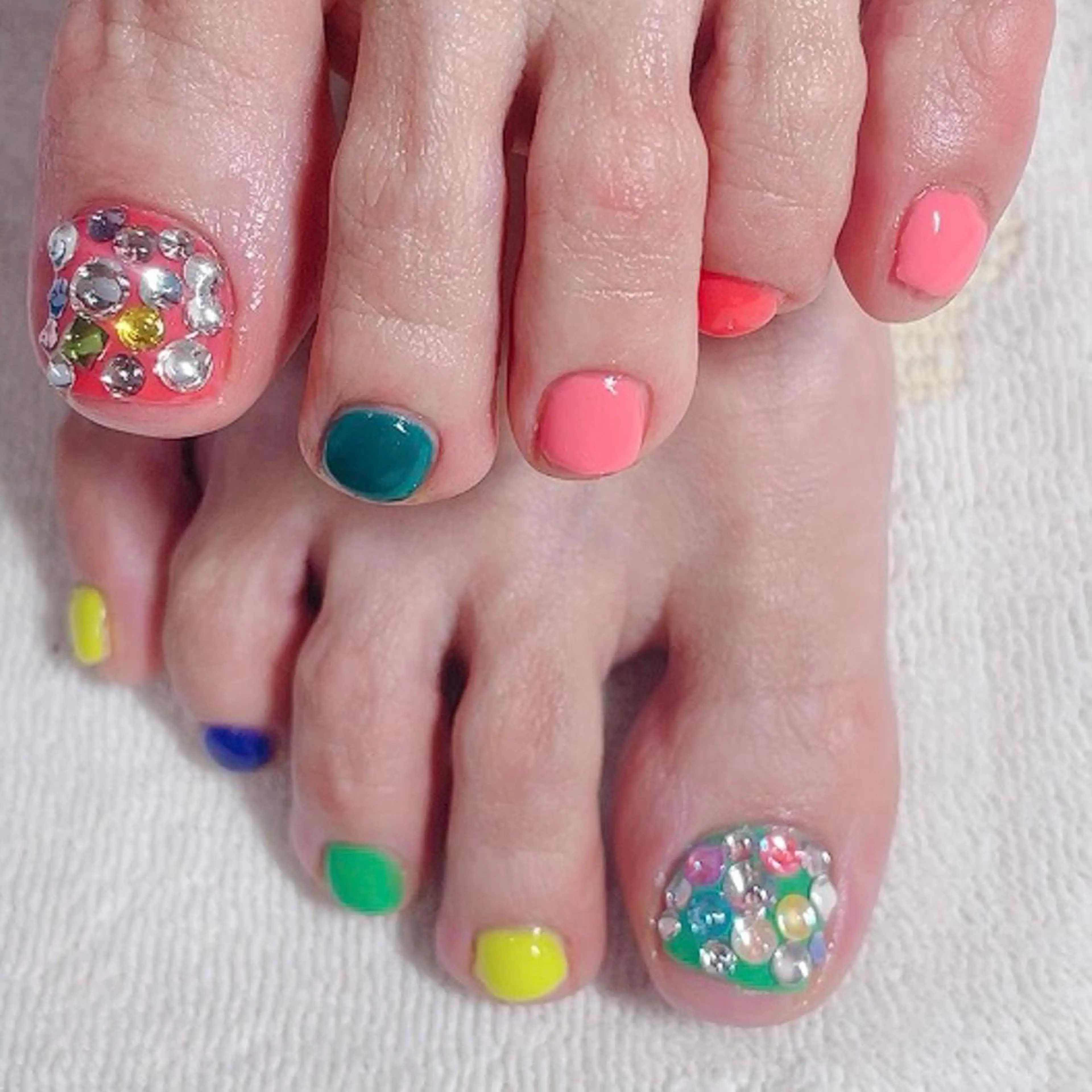 ネイル フットネイル 奥園 良恵のネイルデザイン