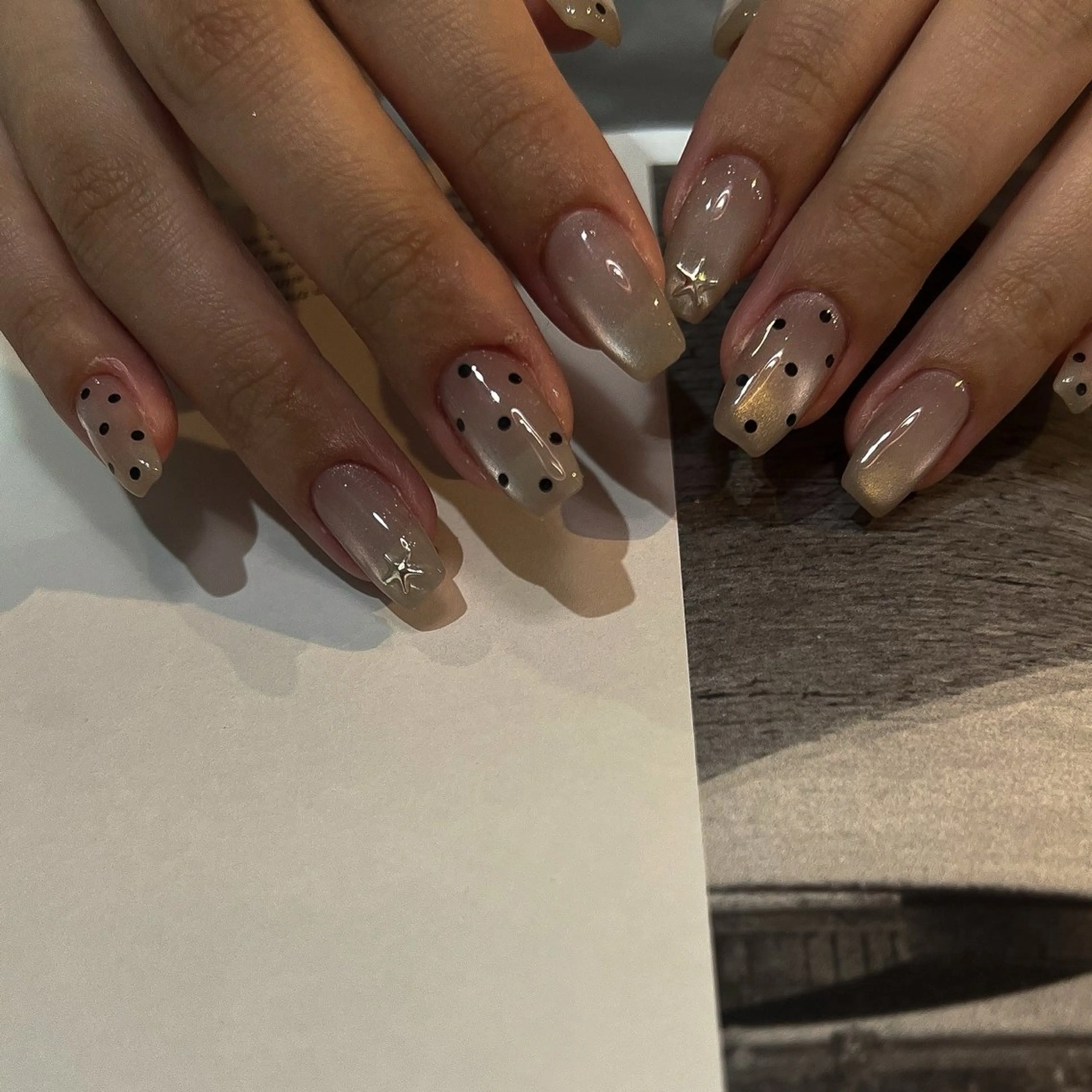 ネイル ハンドネイル nailsalon ULLのネイルデザイン