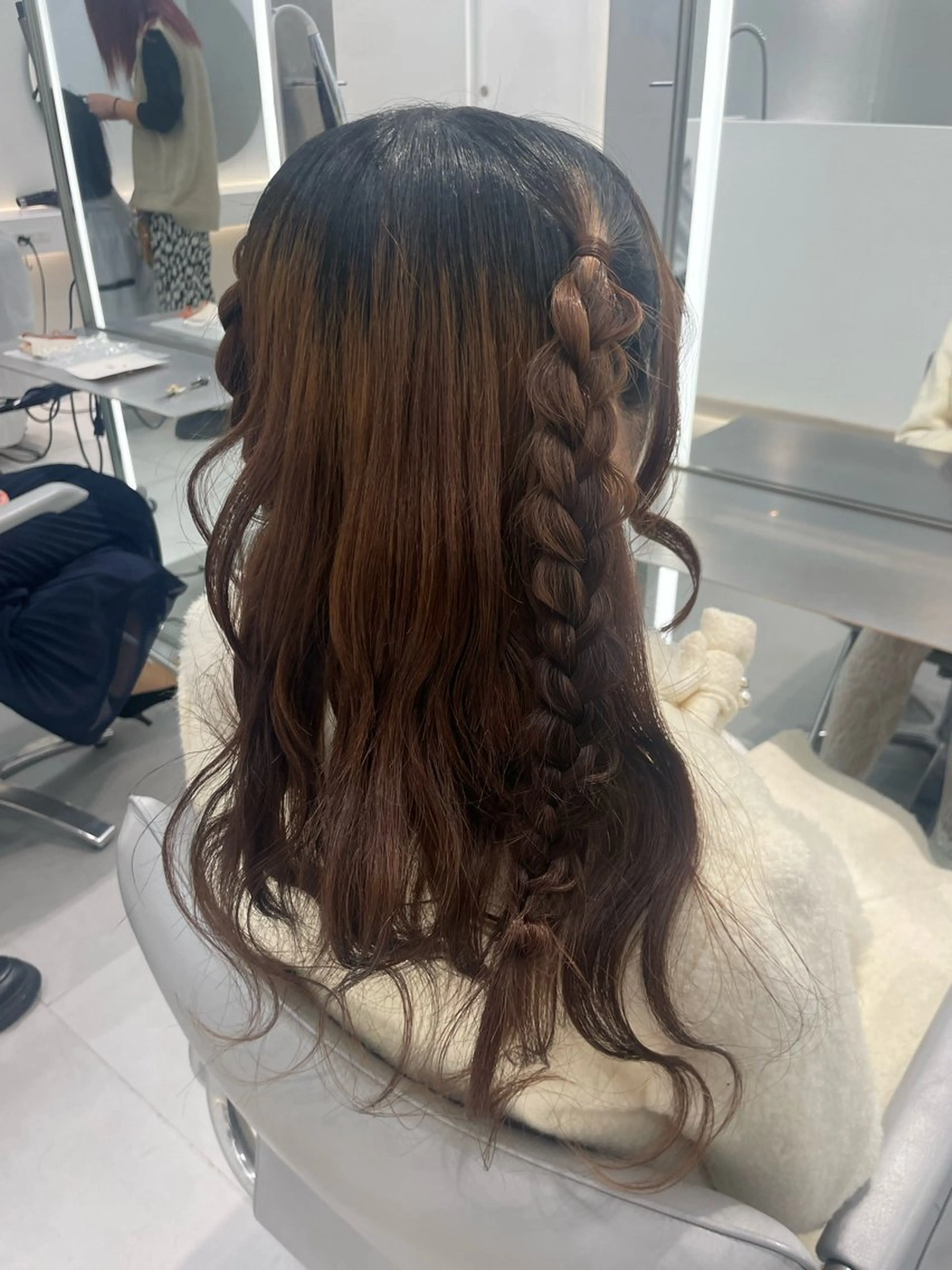 ヘアアレンジ 結婚式・ブライダル 三つ編み ヘアセット ヘアセット🎀耳つぼ 👂💎MONAMIのヘアスタイル