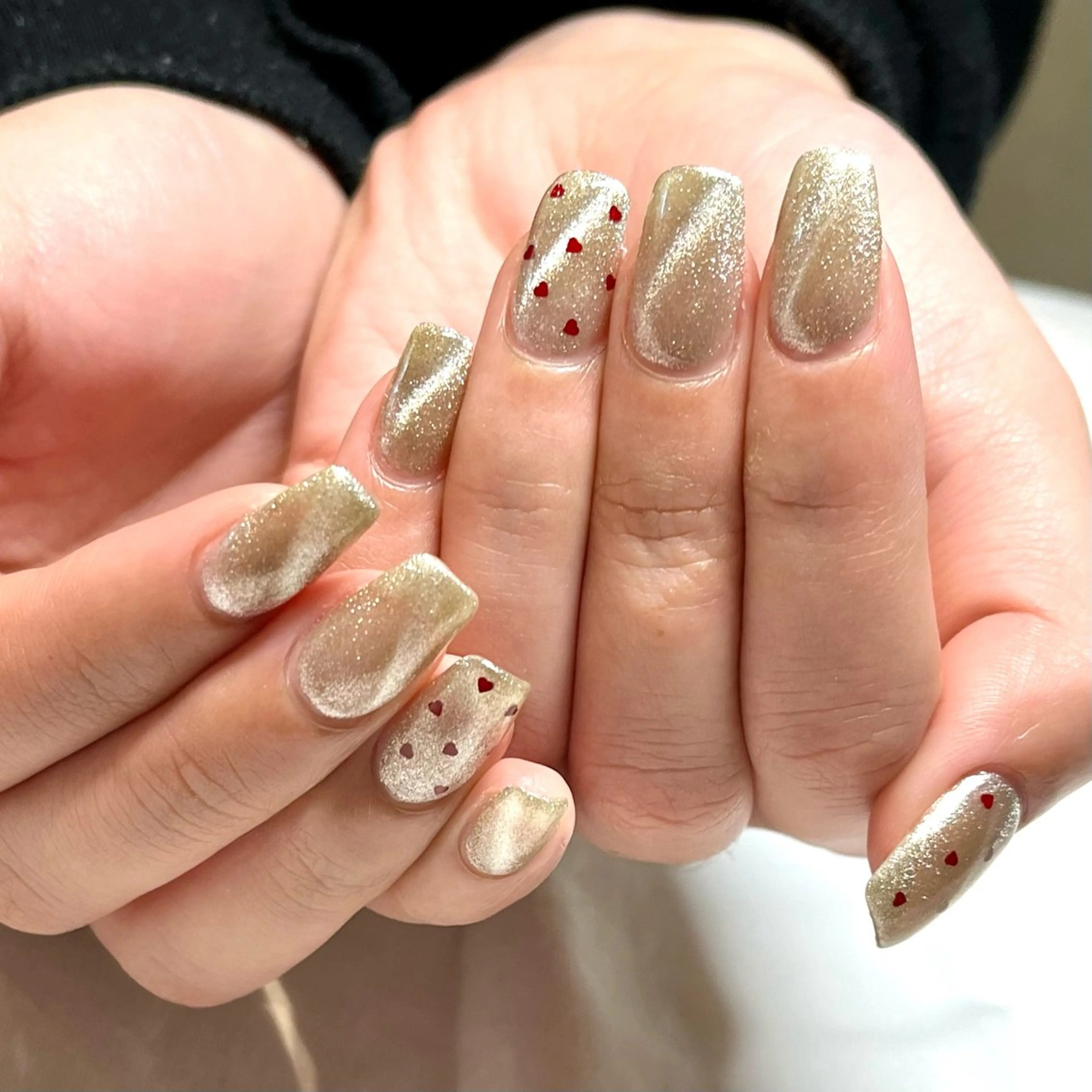 ネイル ゴールド ハート nail room Hotori.のネイルデザイン