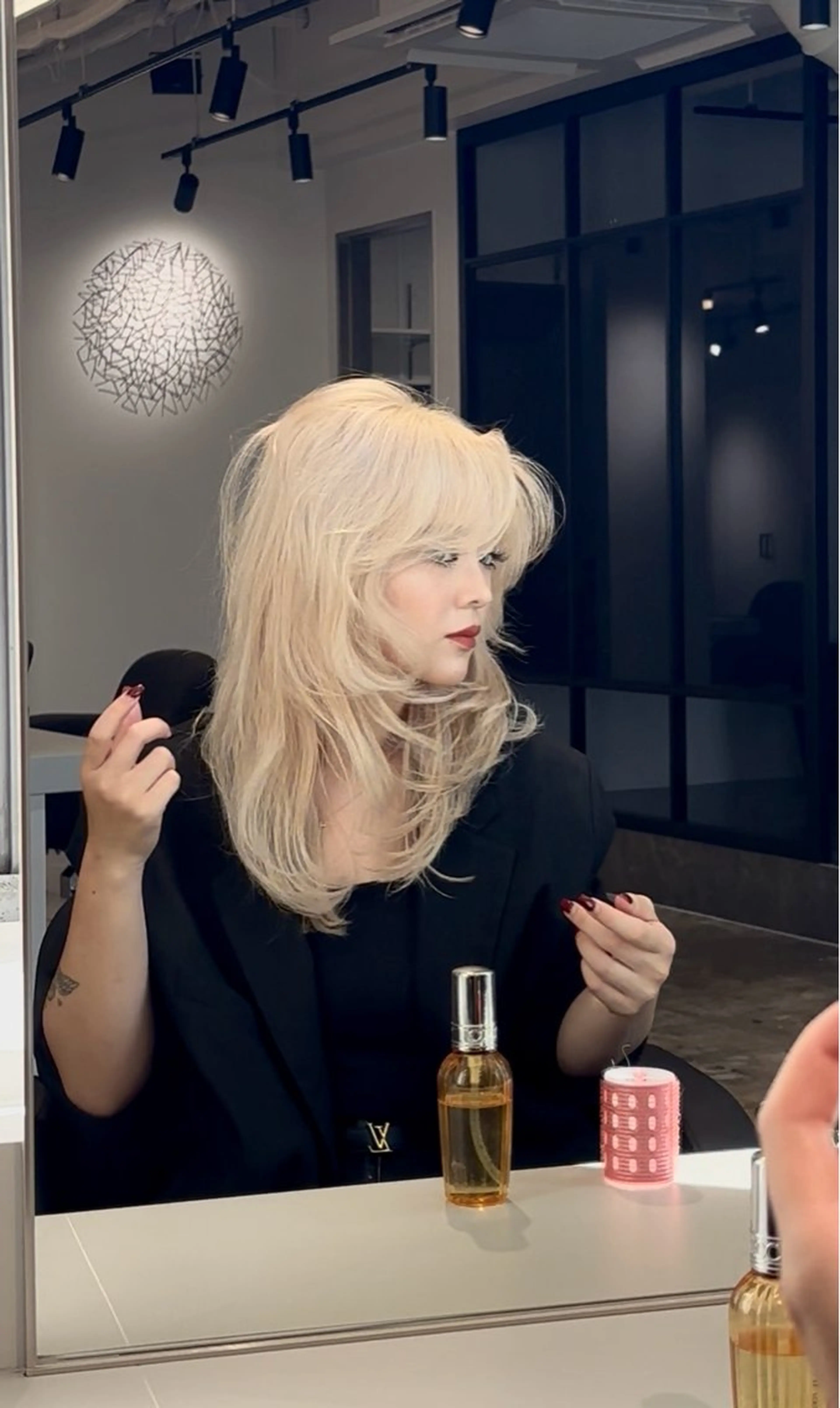 ミディアム ヘッドスパ karin🪩海外風 バタフライカットのヘアスタイル