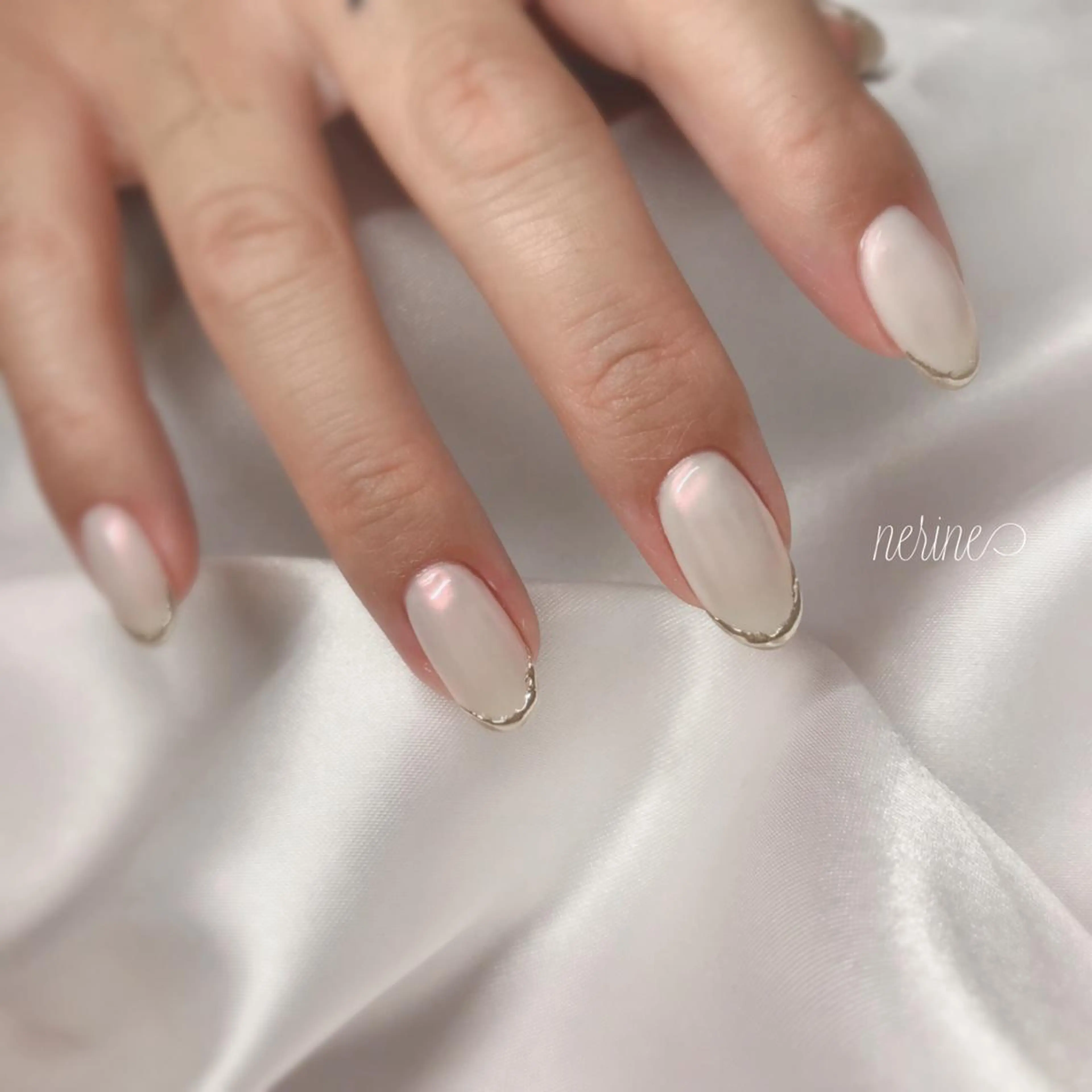 ネイル オーロラネイル ミラーネイル NAILST Naomiのネイルデザイン