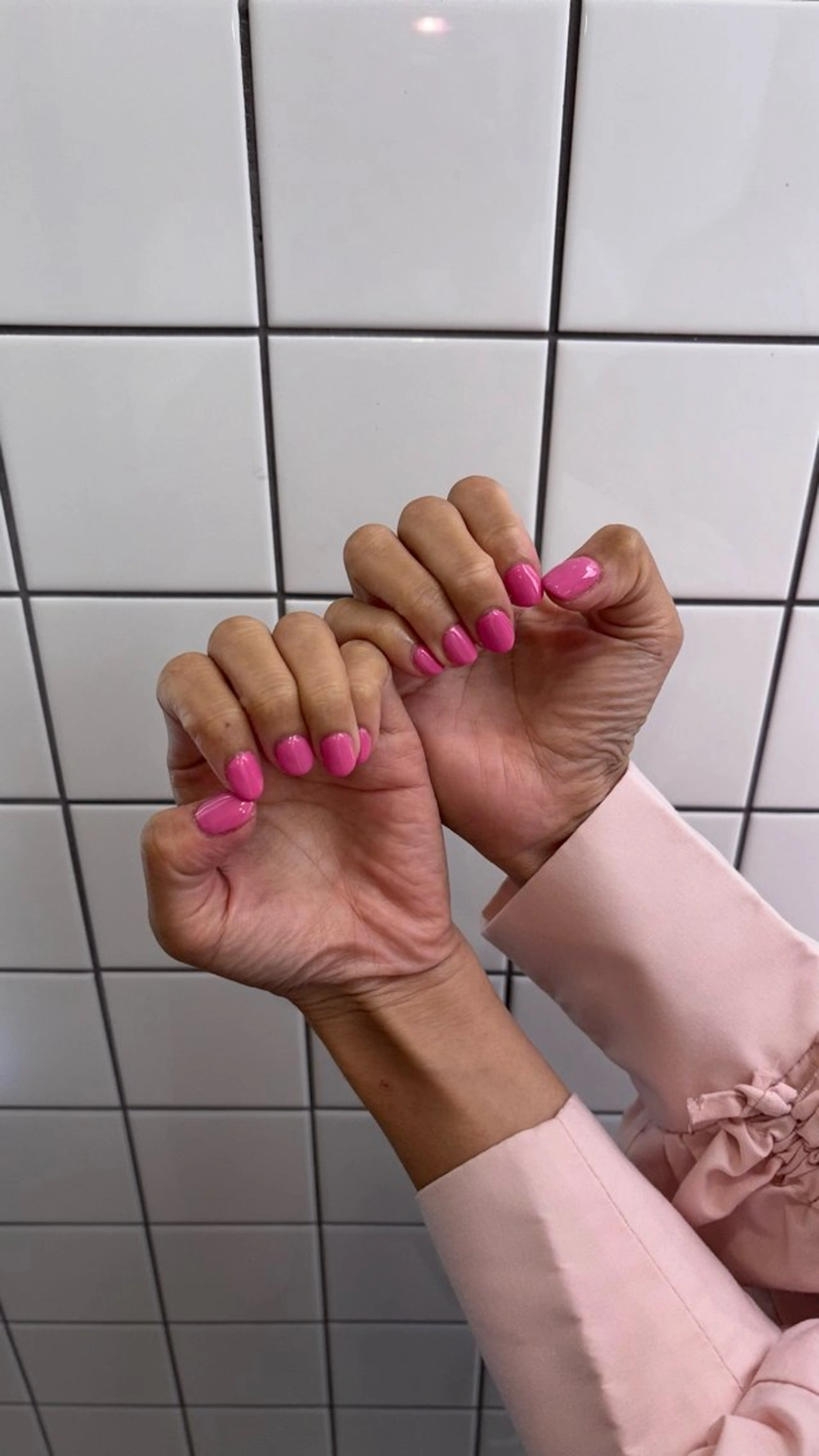 ネイル 似合わせカラー✩.* ハイトーン/リナのヘアスタイル