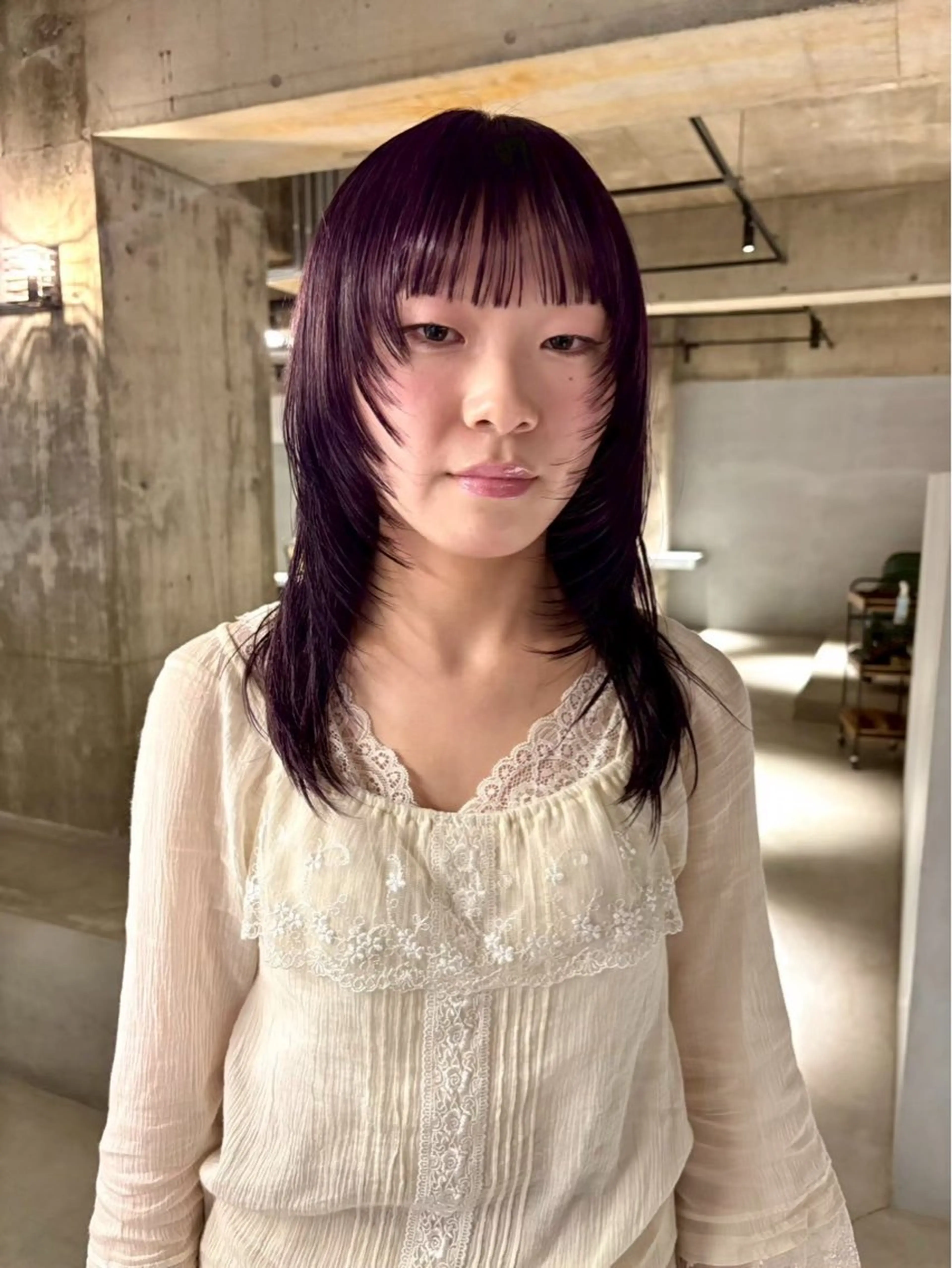 カラー 纐纈 釉羽のヘアスタイル