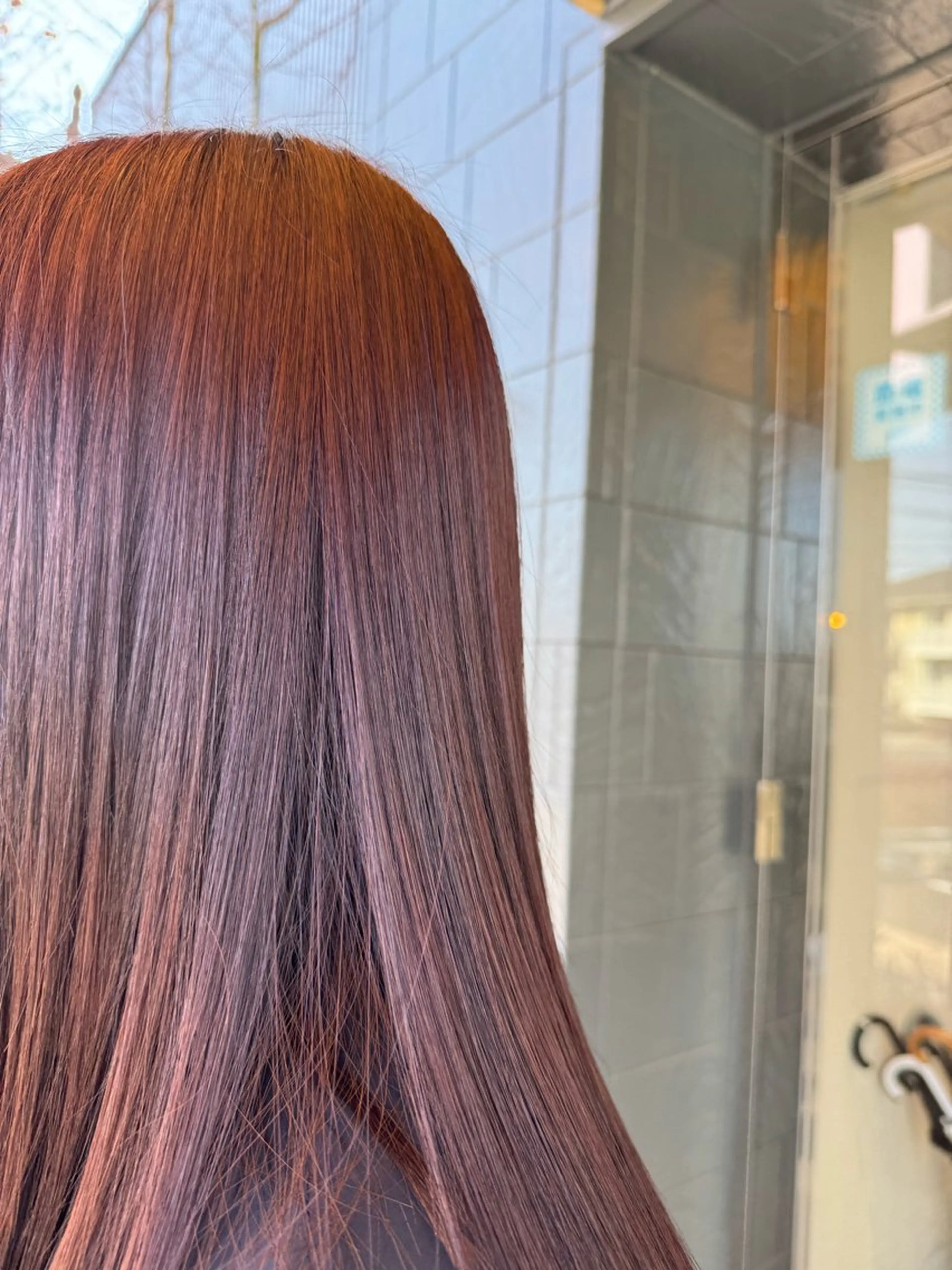 セミロング カラー レッドカラー 今野 優のヘアスタイル